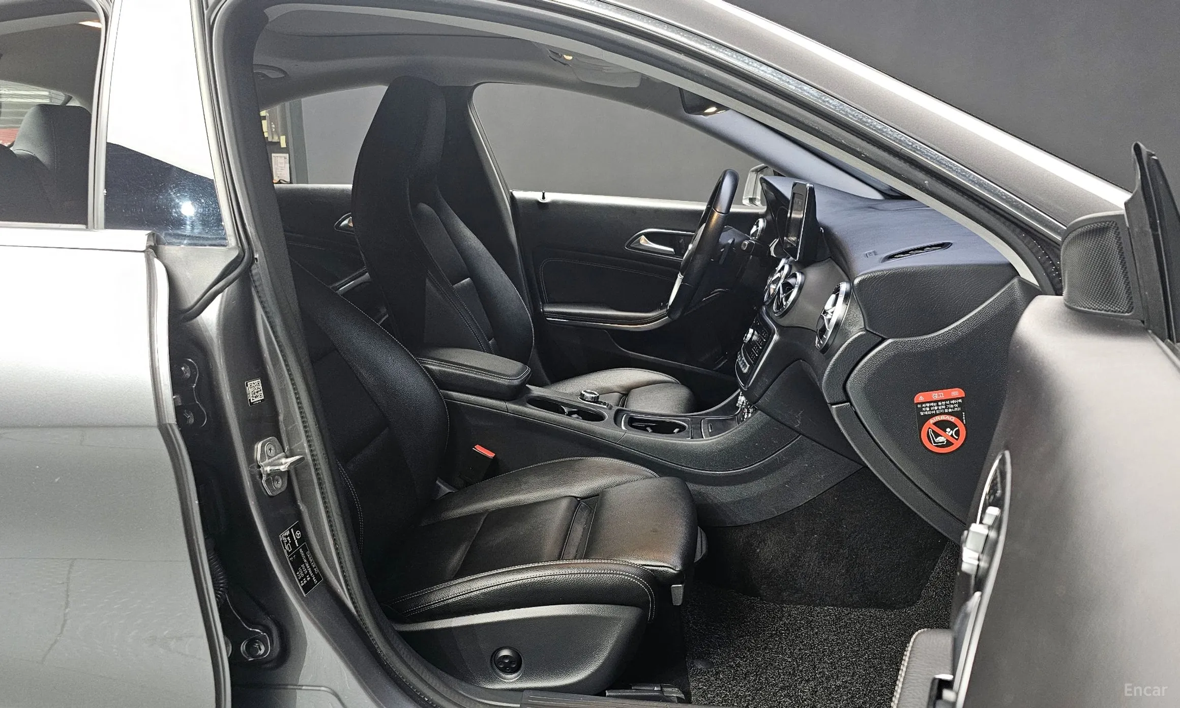 Mercedes Benz CLA-Class C117 превью 10
