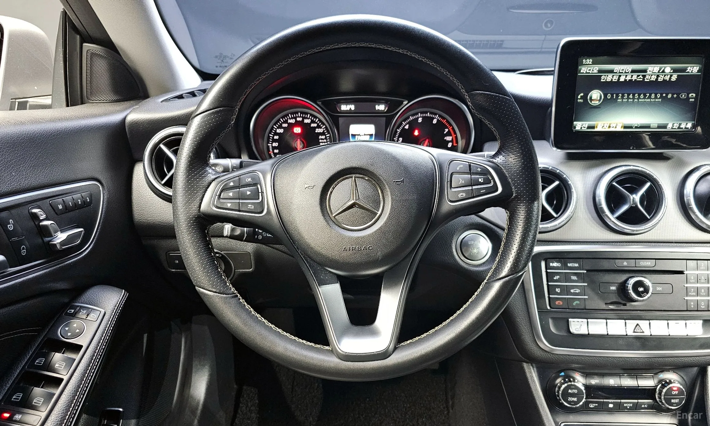 Mercedes Benz CLA-Class C117 превью 13