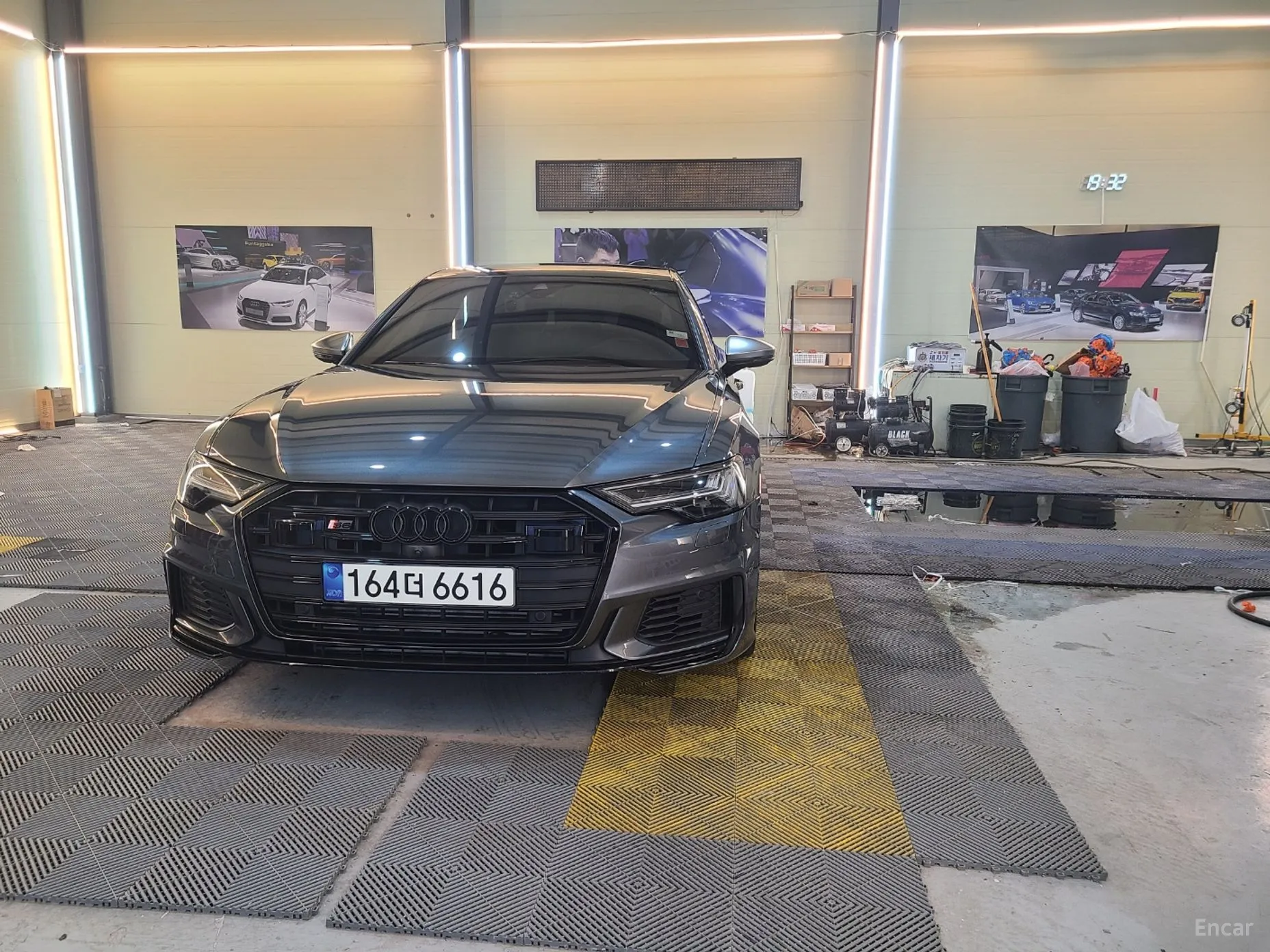 Audi S6 (C8)