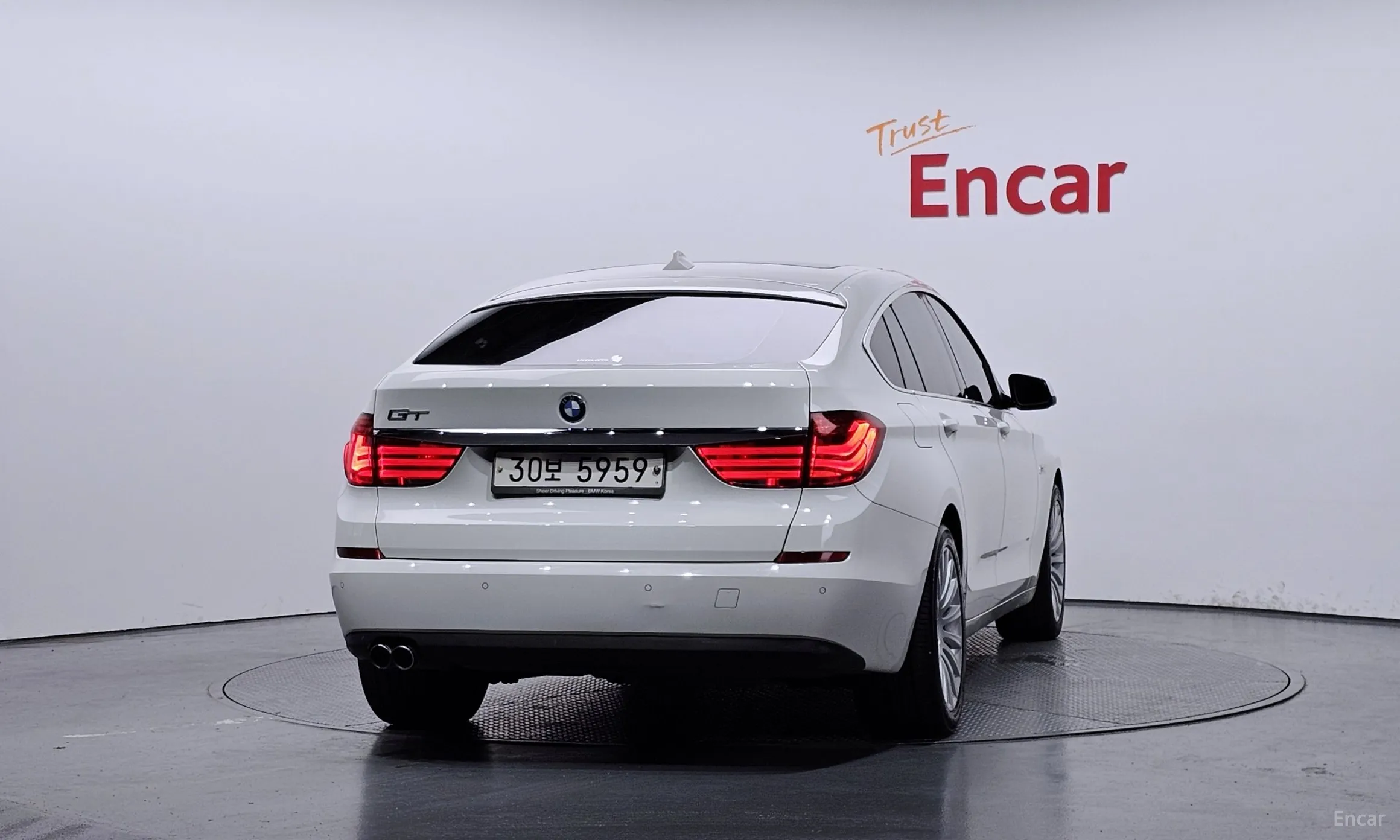 BMW 5 Series GT (F07) превью 3