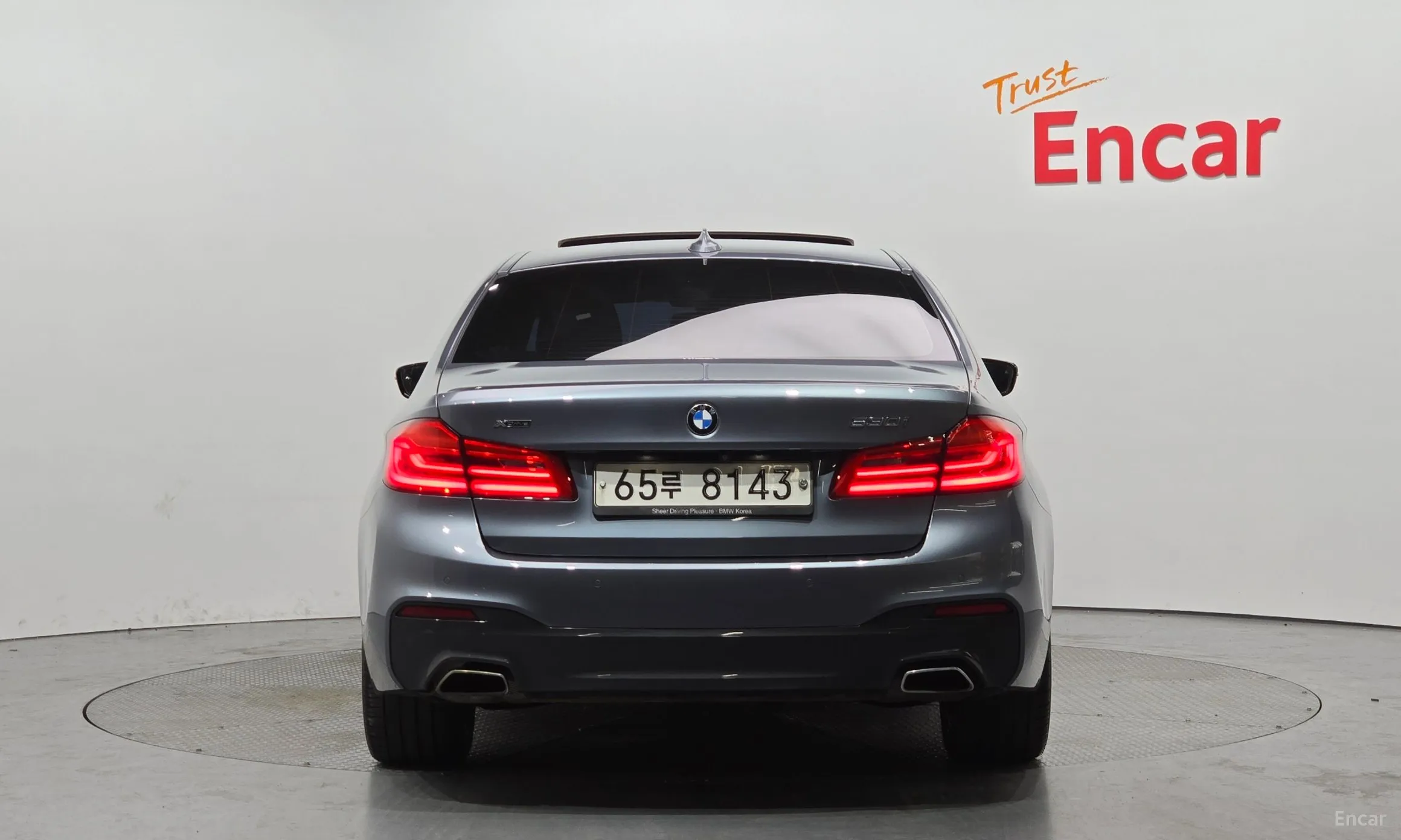 BMW 5 Series (G30) превью 3
