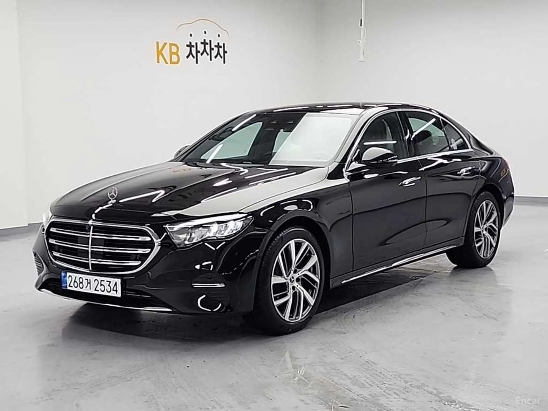 E-Class W214