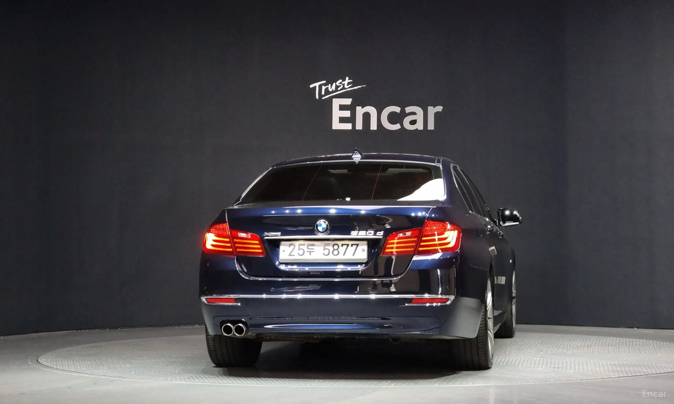BMW 5 Series (F10) превью 3