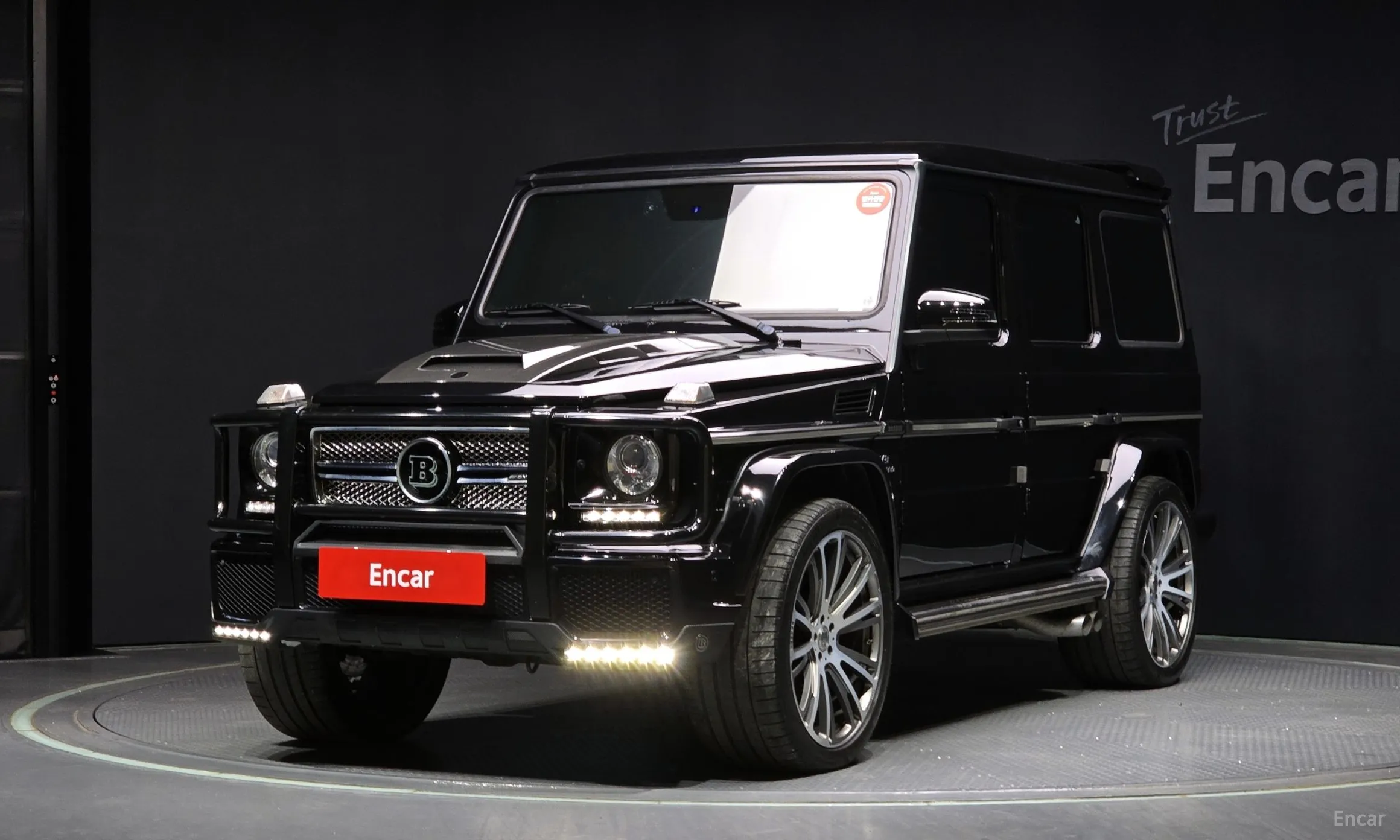 Mercedes Benz G-Class W463