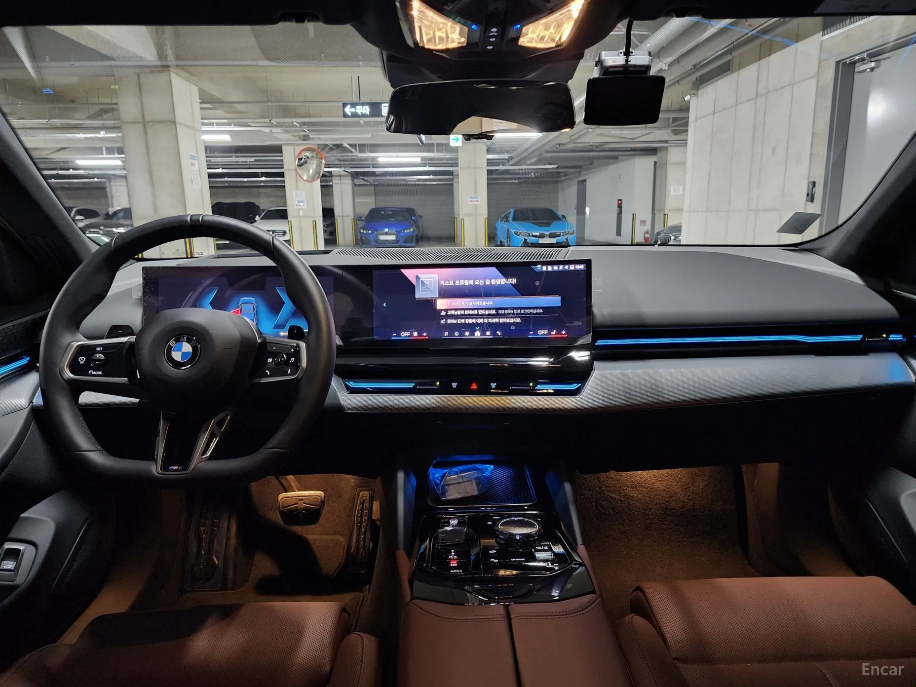 BMW 5 Series (G60) превью 4