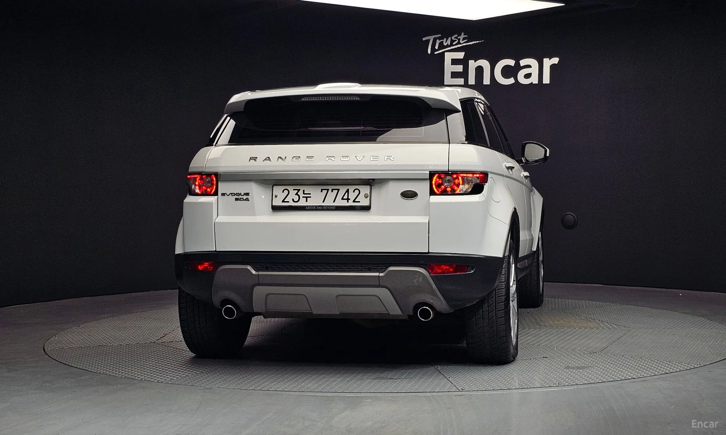Land Rover Range Rover Evoque превью 3