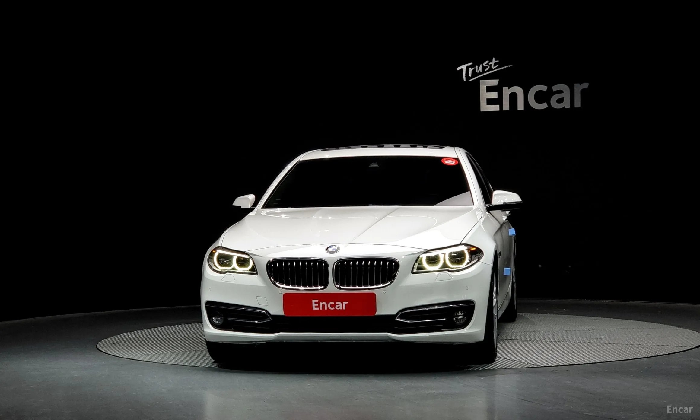 BMW 5 Series (F10) превью 2