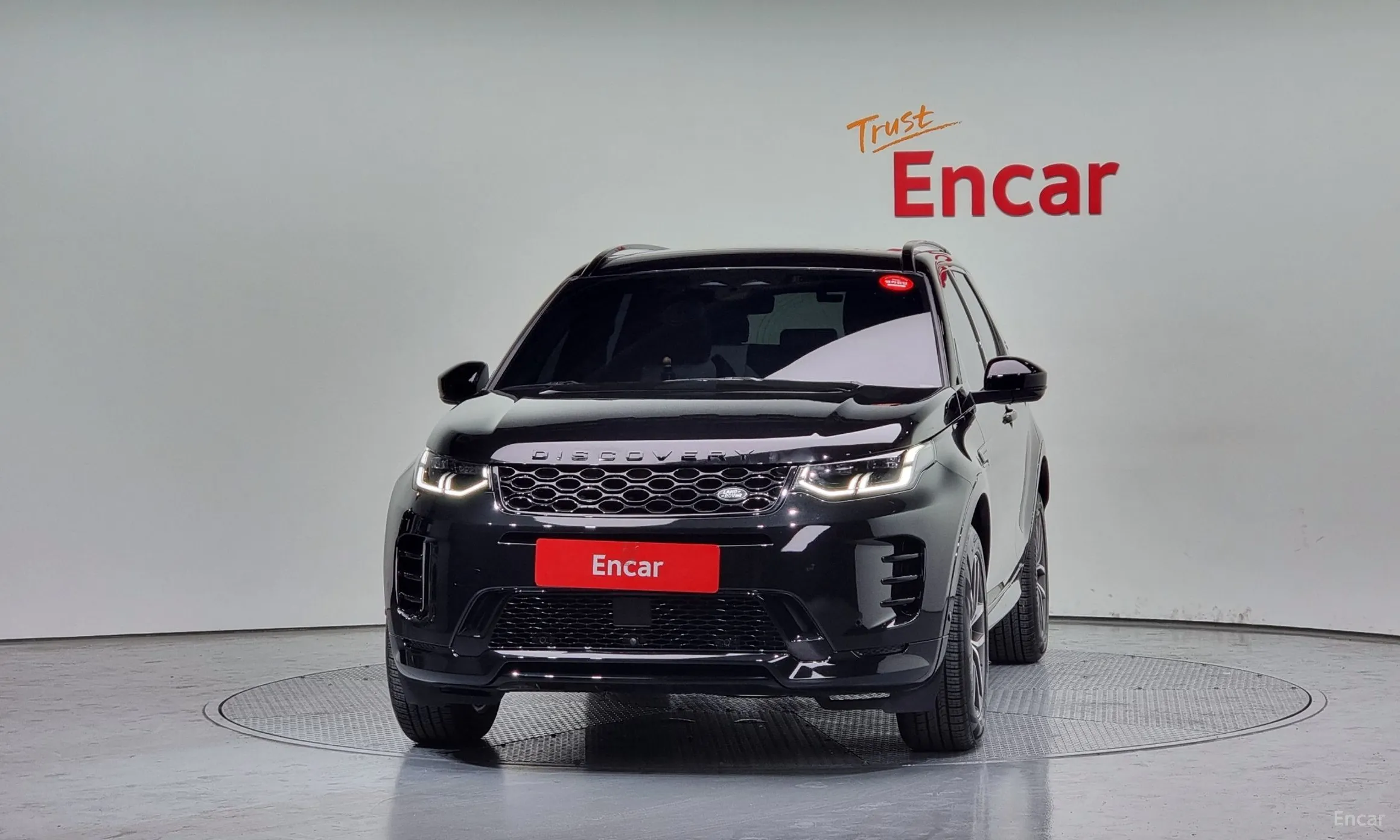 Land Rover Discovery Sports превью 2
