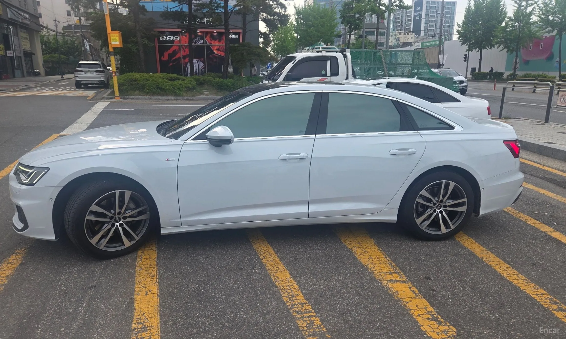 Audi A6 (C8) превью 3