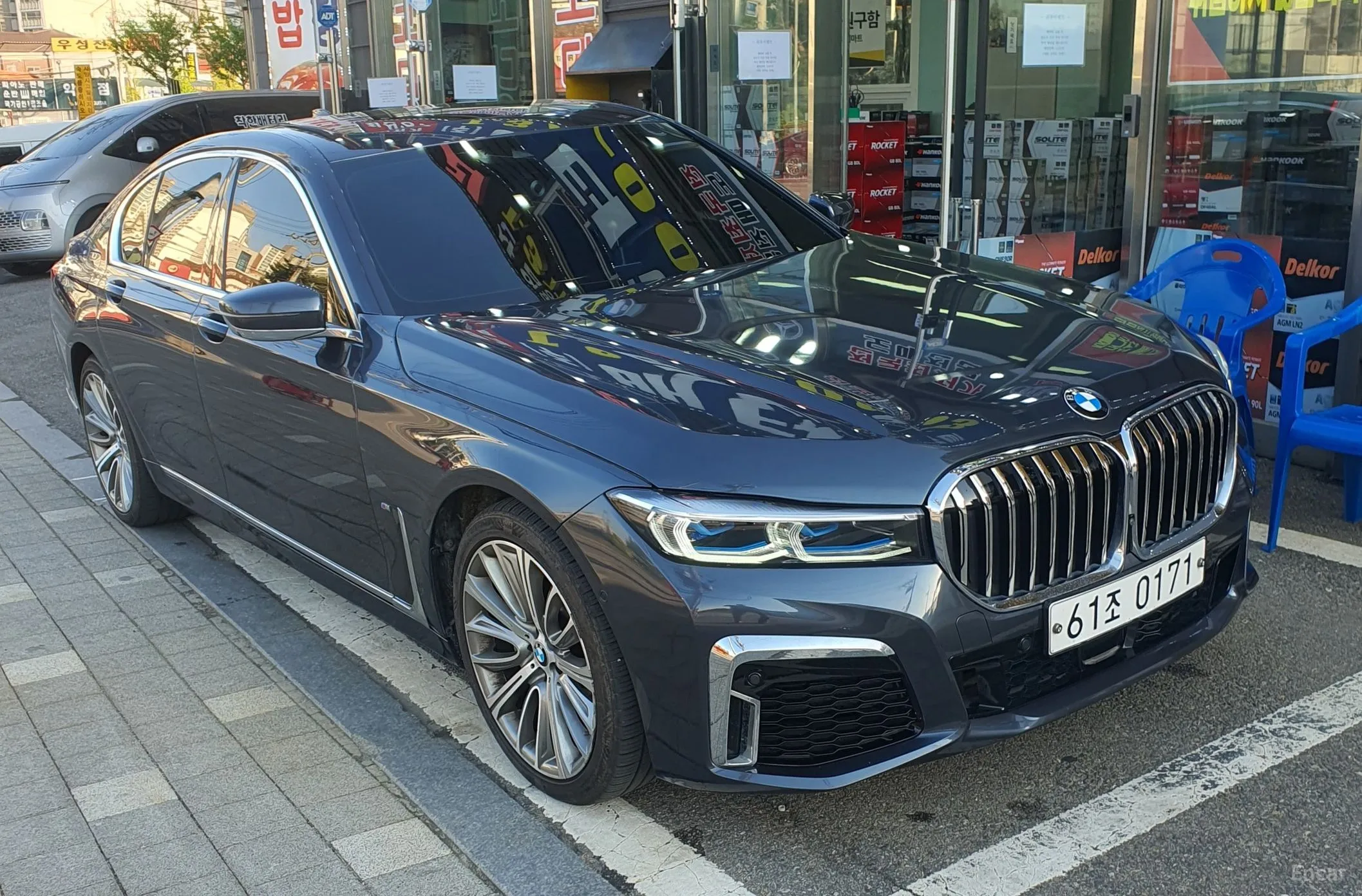 BMW 7 Series (G11) превью 2