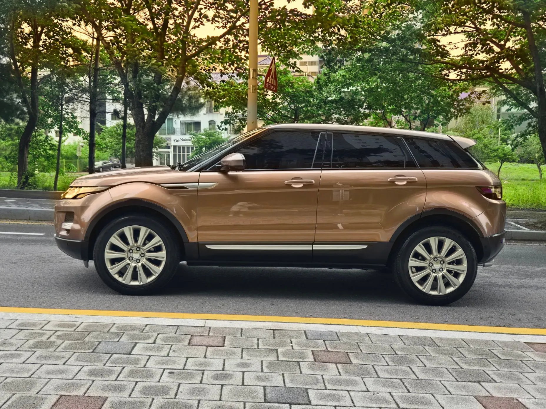 Land Rover Range Rover Evoque превью 4