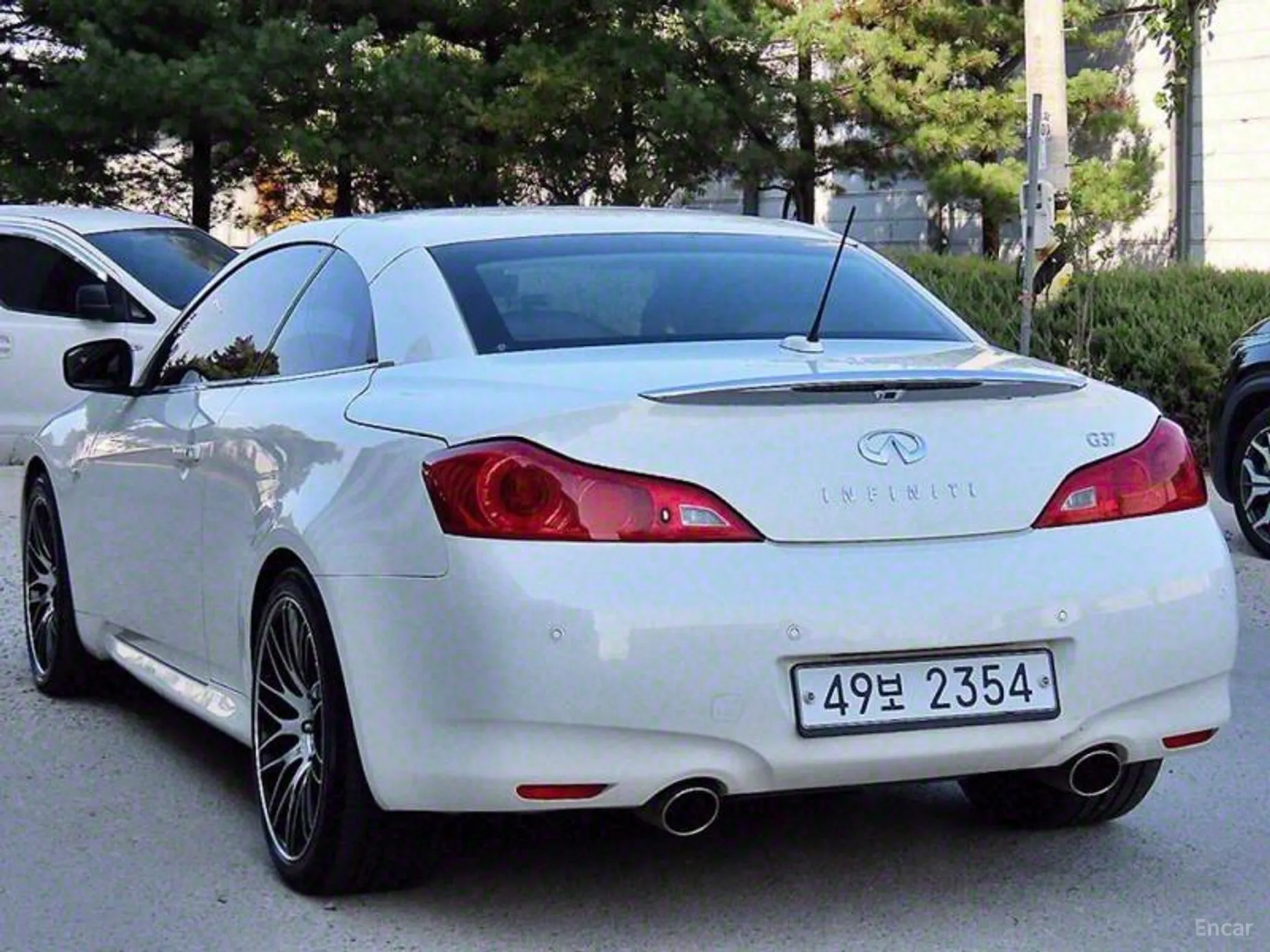 Infiniti G37
