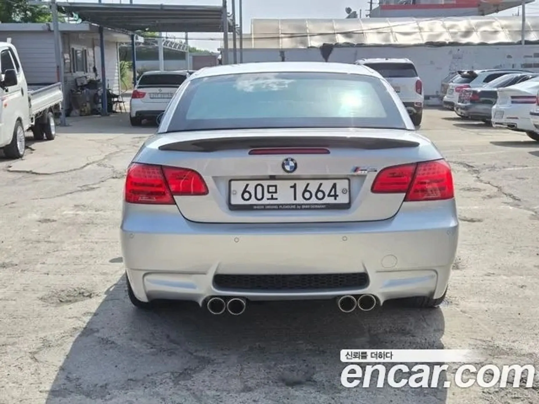 BMW 3 Series (E90) превью 3