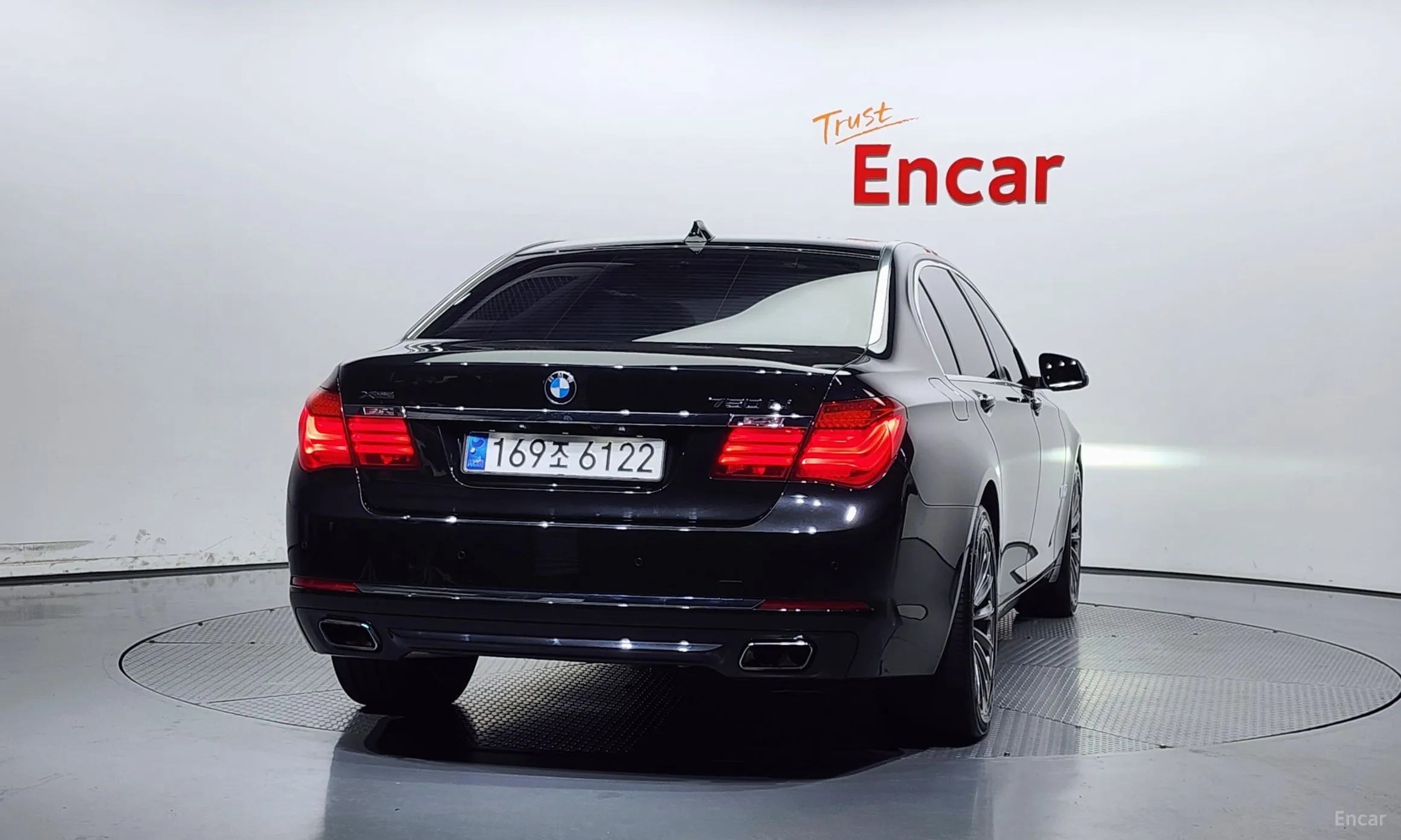 BMW 7 Series (F01) превью 3