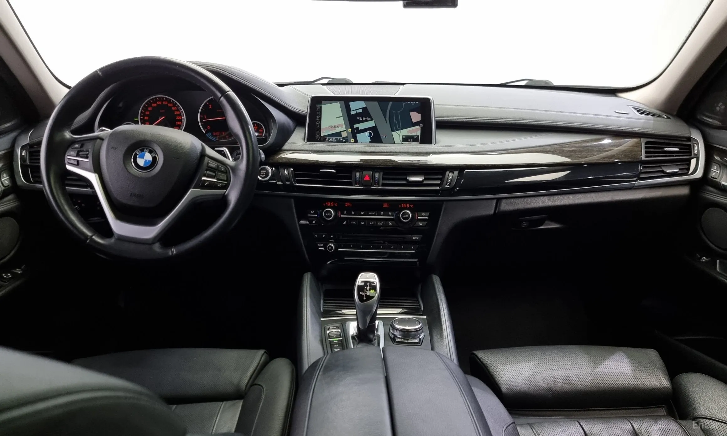 BMW X6 (F16) превью 4