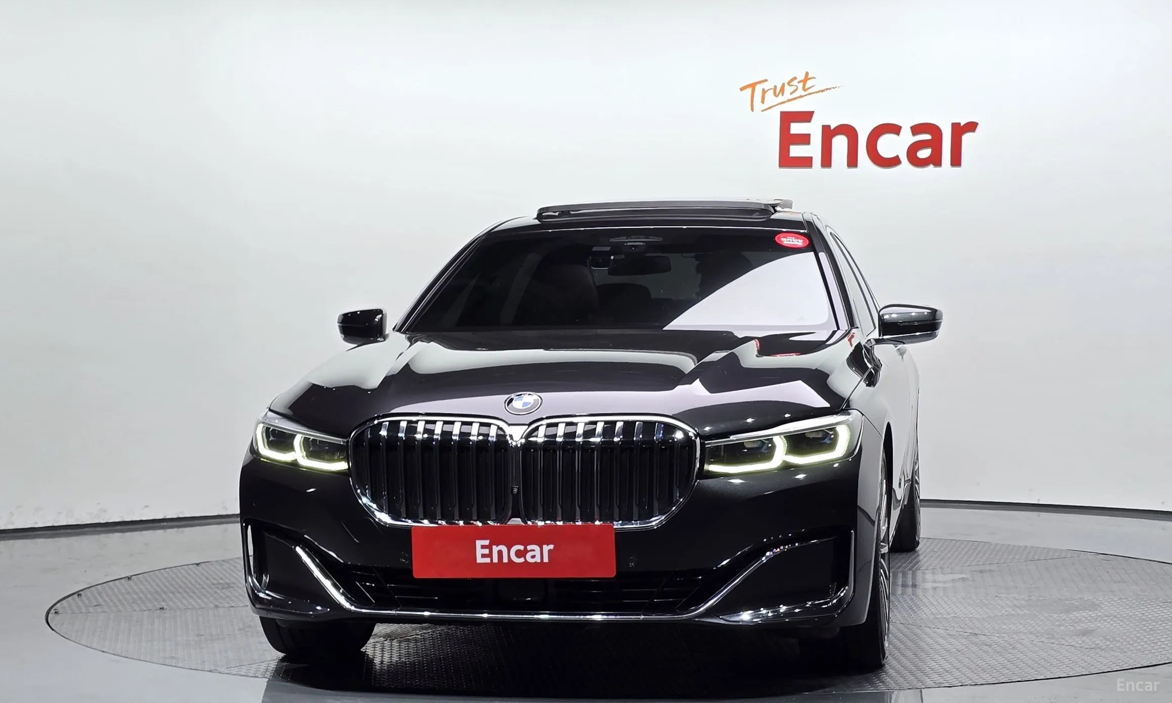 BMW 7 Series (G11) превью 2