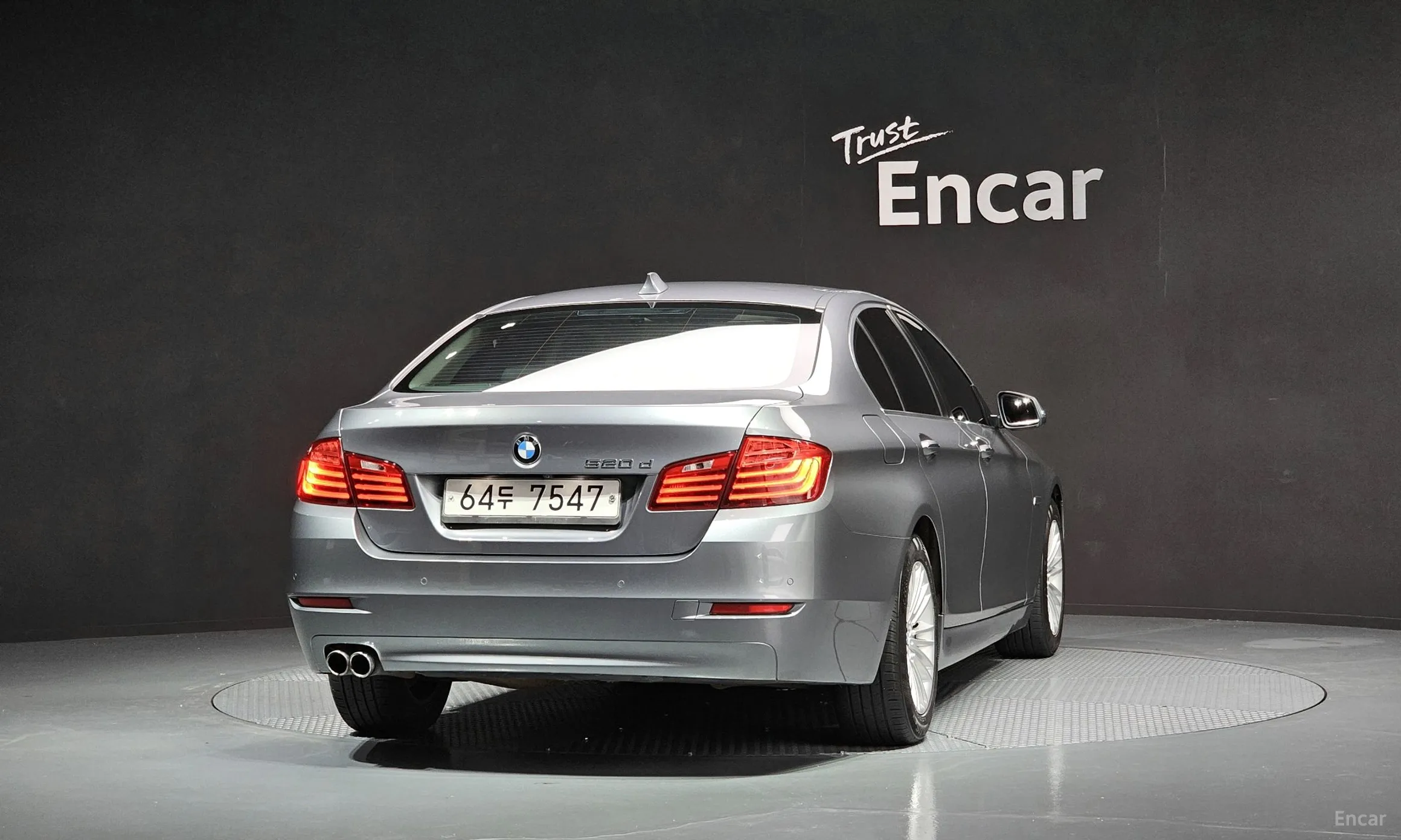 BMW 5 Series (F10) превью 3