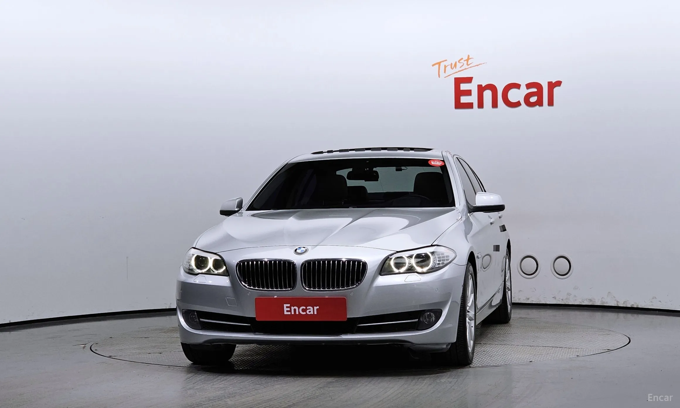 BMW 5 Series (F10) превью 2