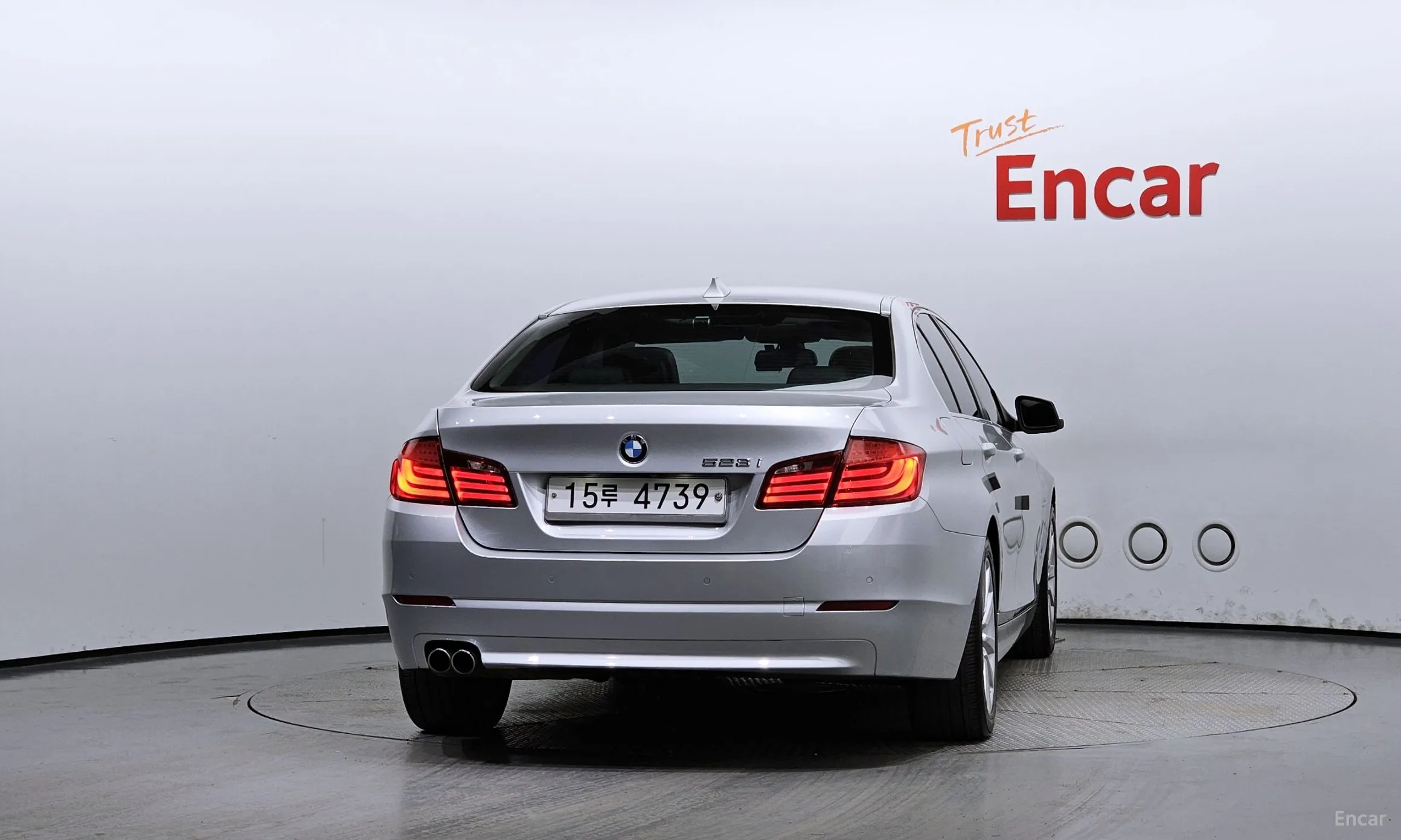 BMW 5 Series (F10) превью 3