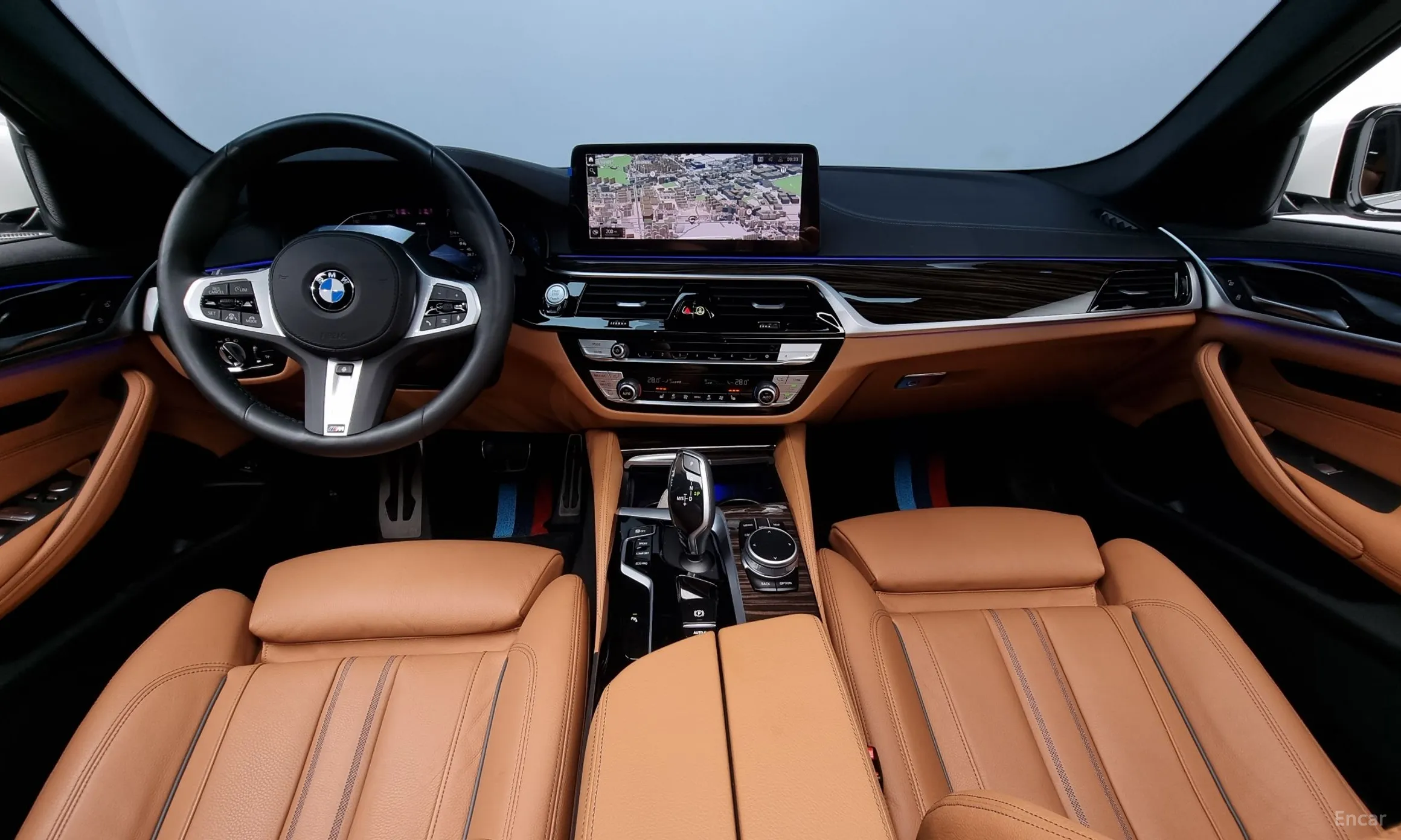 BMW 5 Series (G30) превью 4