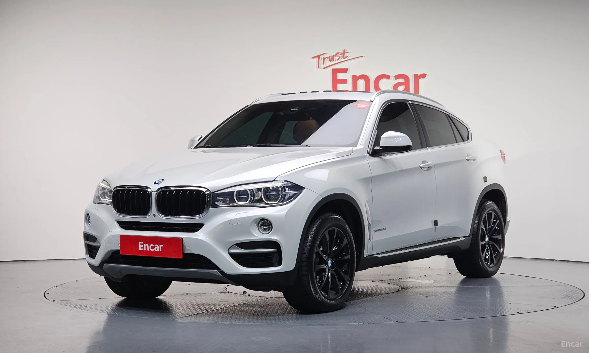X6 (F16)