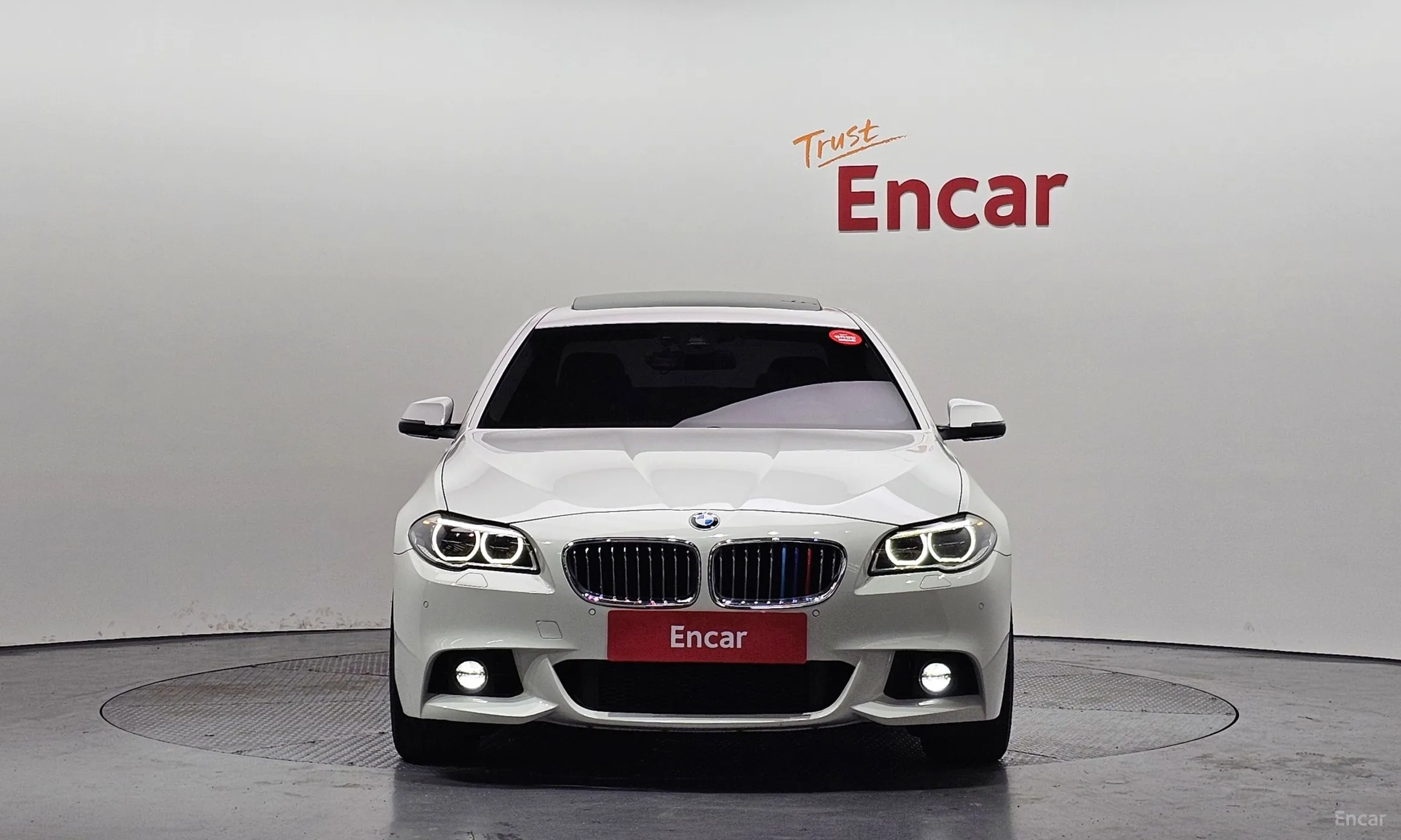 BMW 5 Series (F10) превью 2