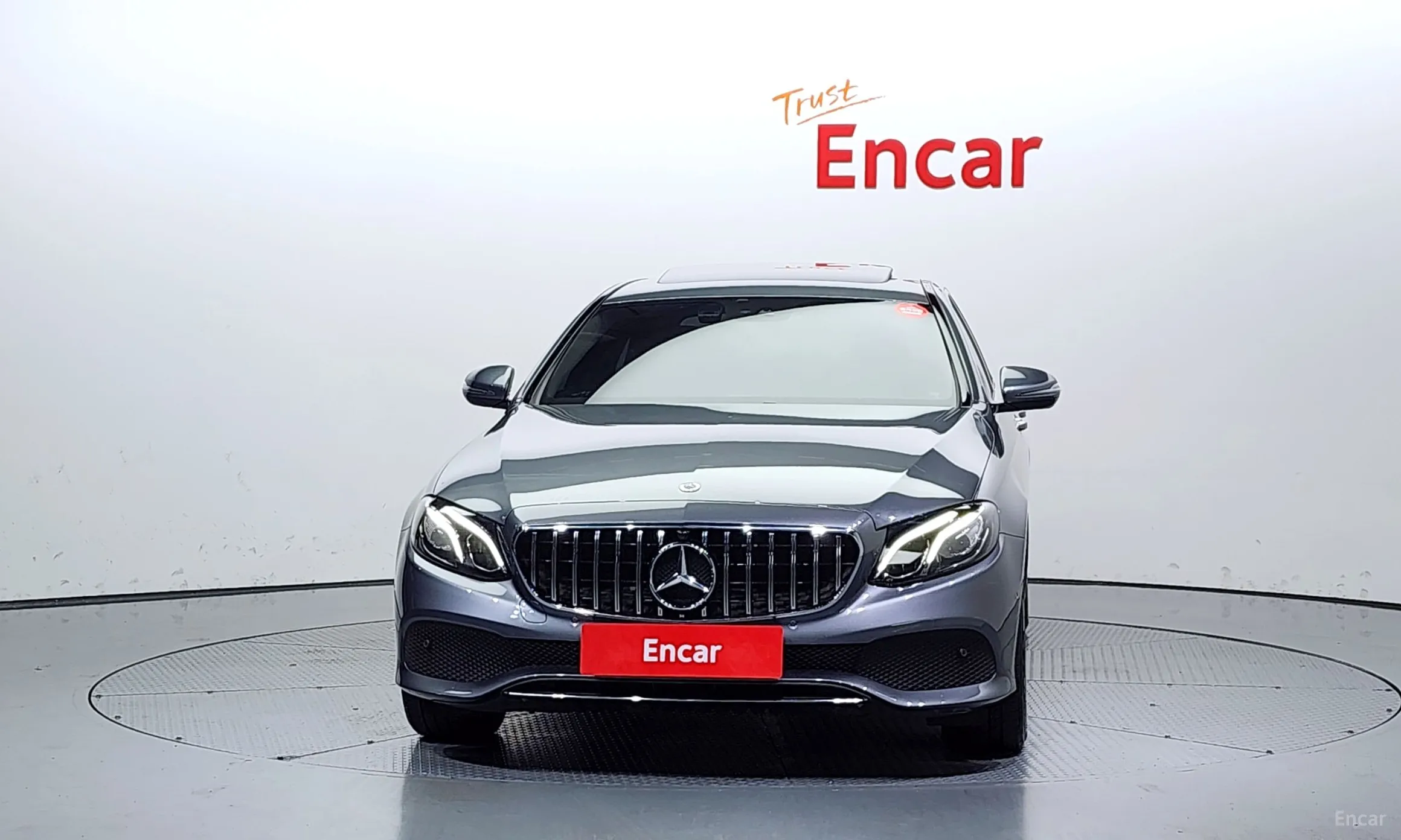 Mercedes Benz E-Class W213