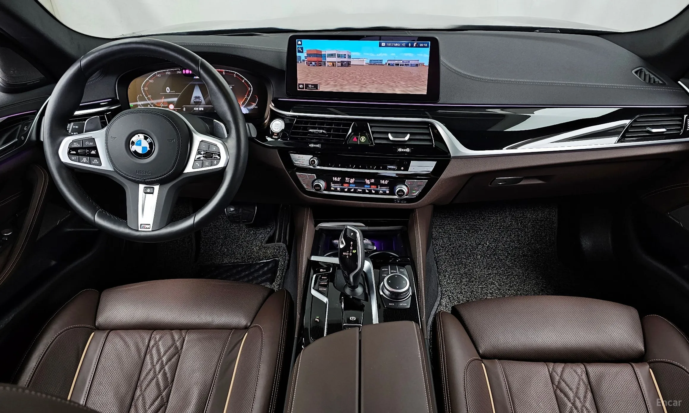 BMW 5 Series (G30) превью 4