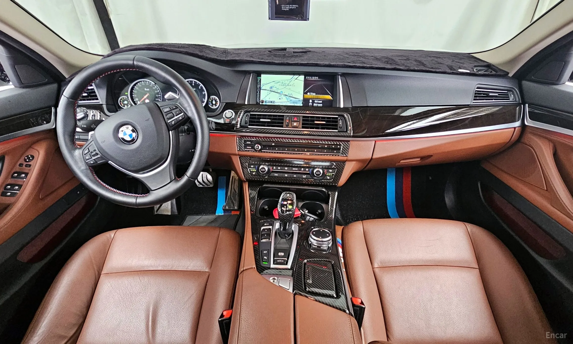 BMW 5 Series (F10) превью 4