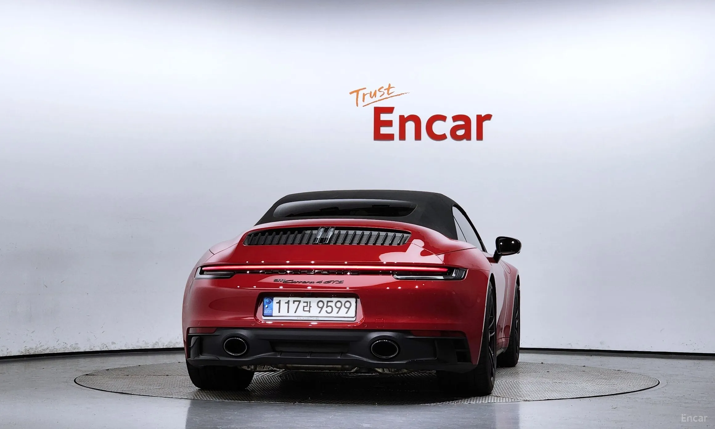 Porsche 911 (992) превью 3