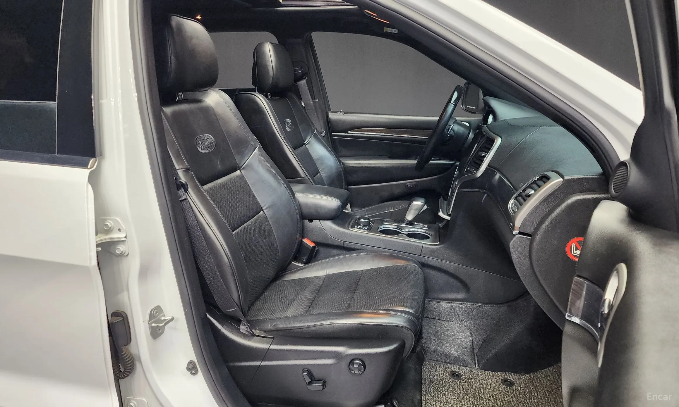 Jeep Grand Cherokee превью 11