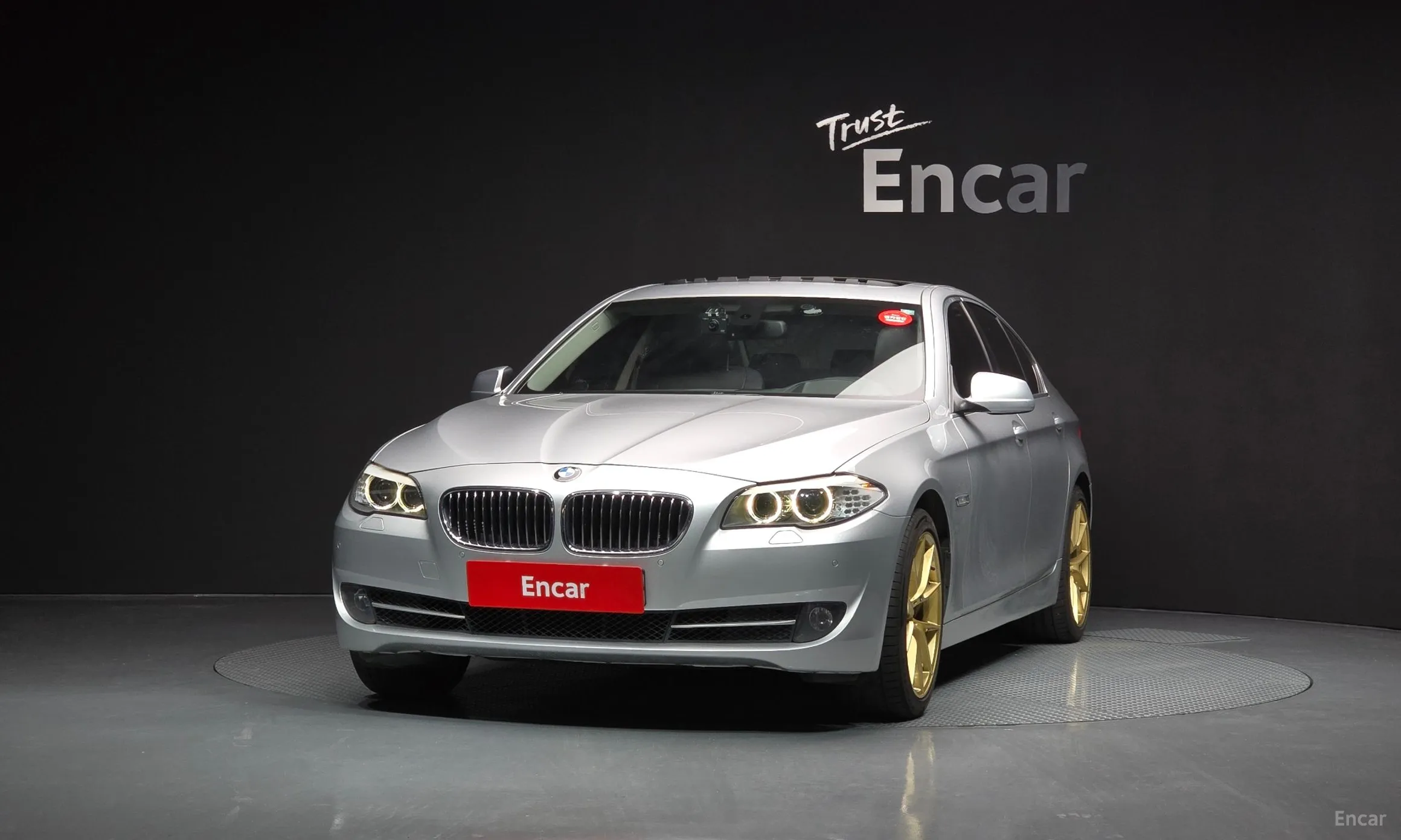 BMW 5 Series (F10) превью 2