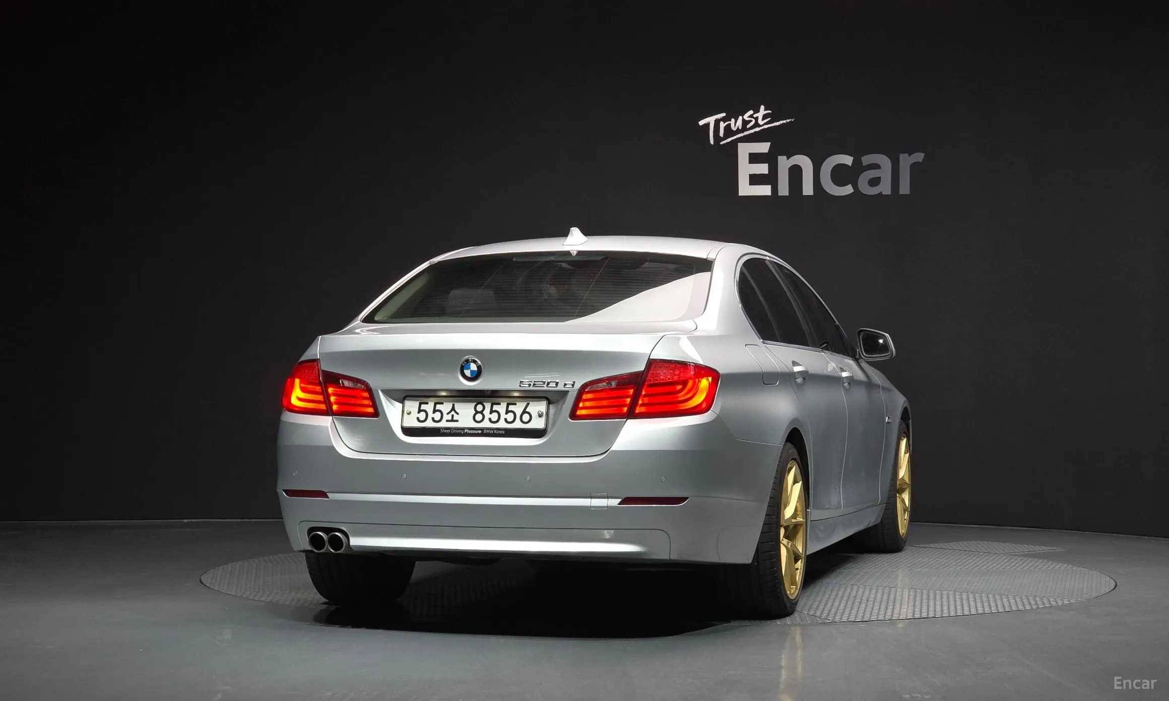 BMW 5 Series (F10) превью 3