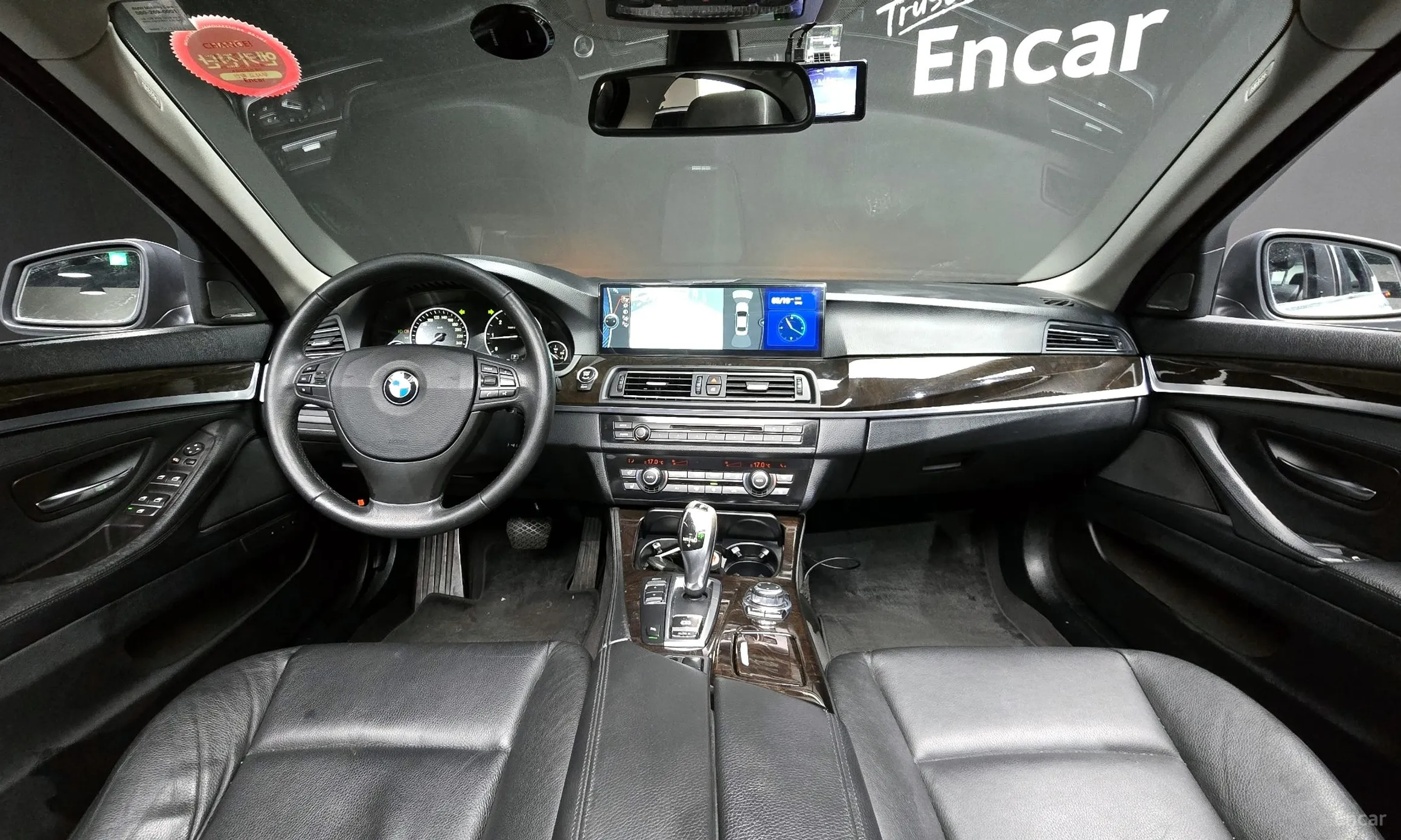 BMW 5 Series (F10) превью 4