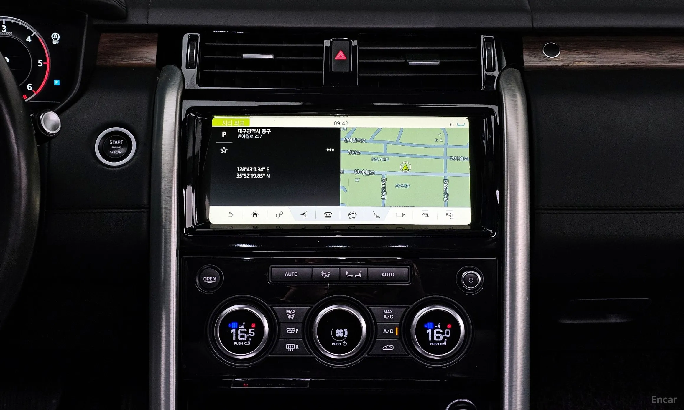 Land Rover Discovery 5 превью 13