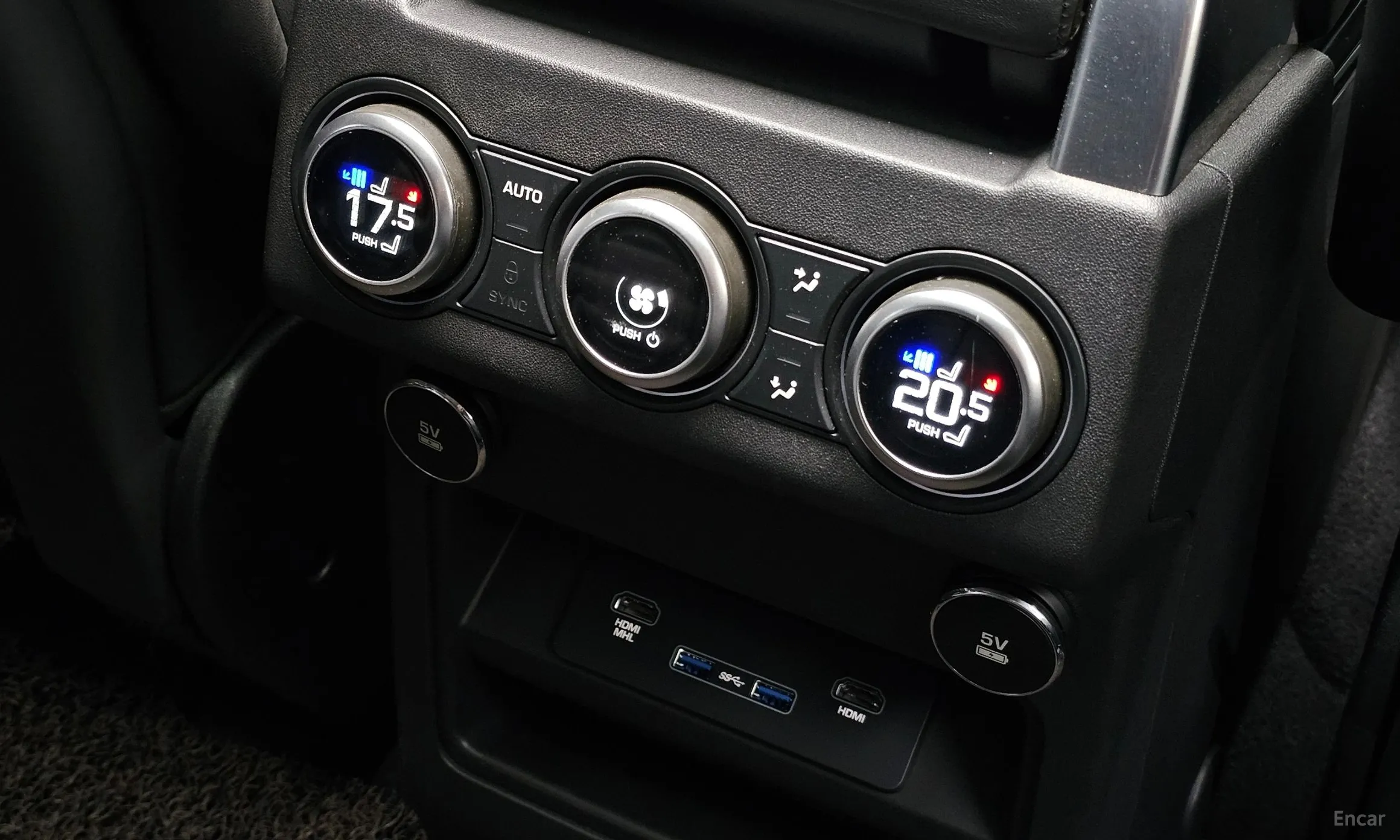 Land Rover Discovery 5 превью 19