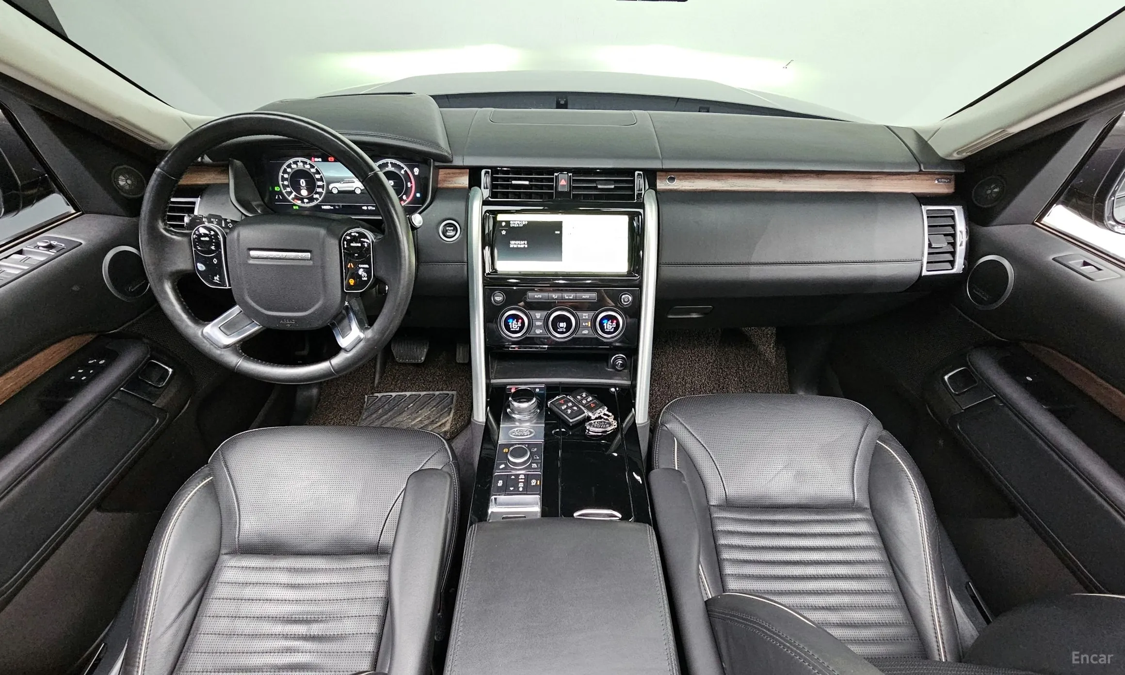 Land Rover Discovery 5 превью 7