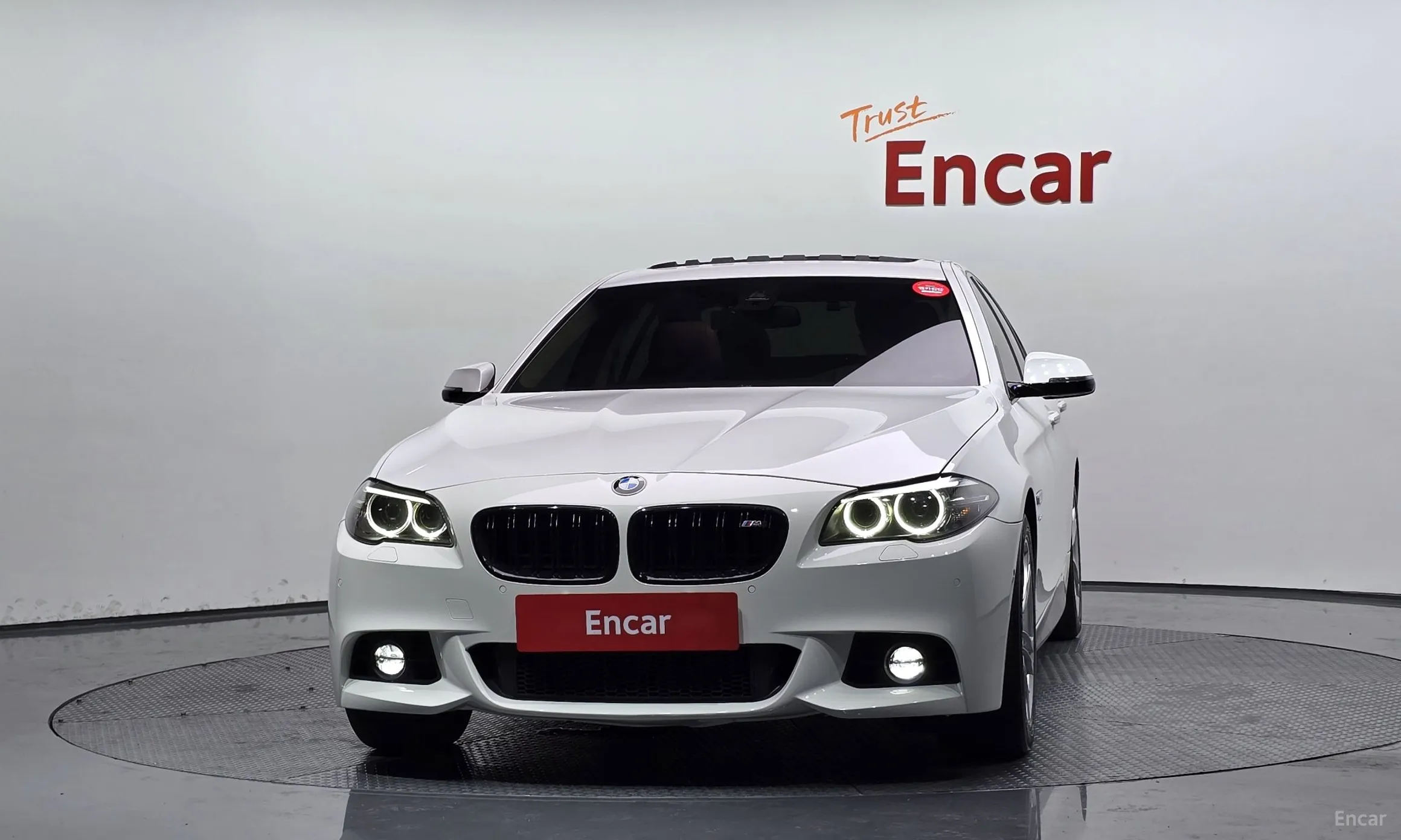 BMW 5 Series (F10) превью 2