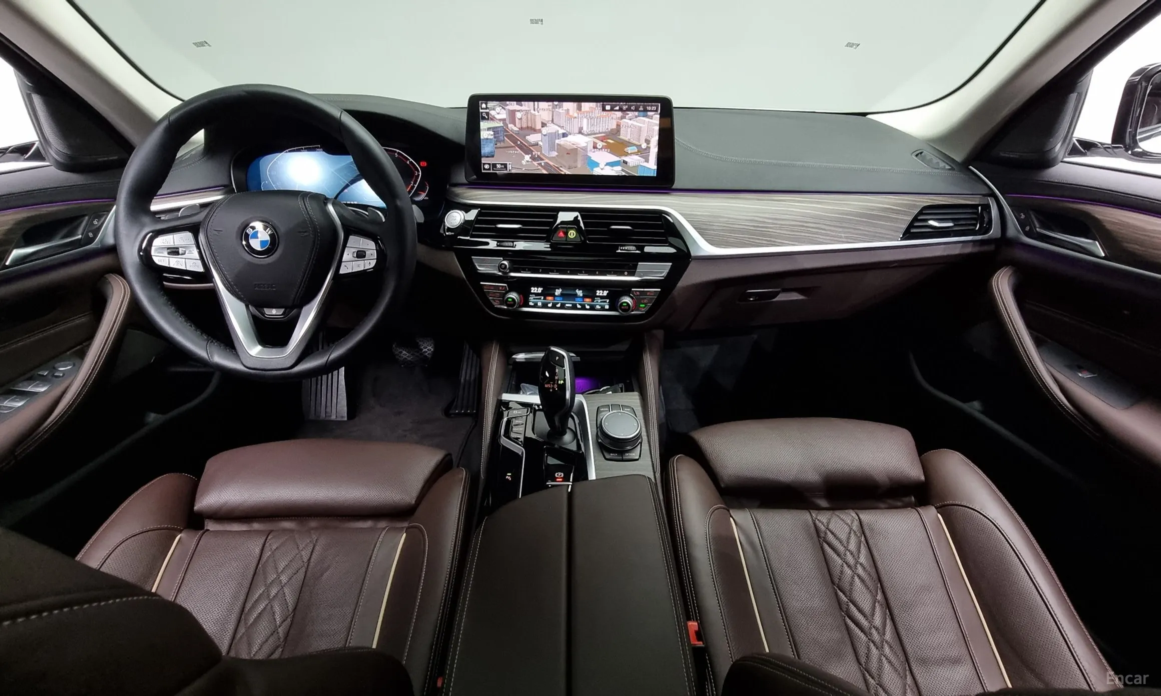 BMW 5 Series (G30) превью 4