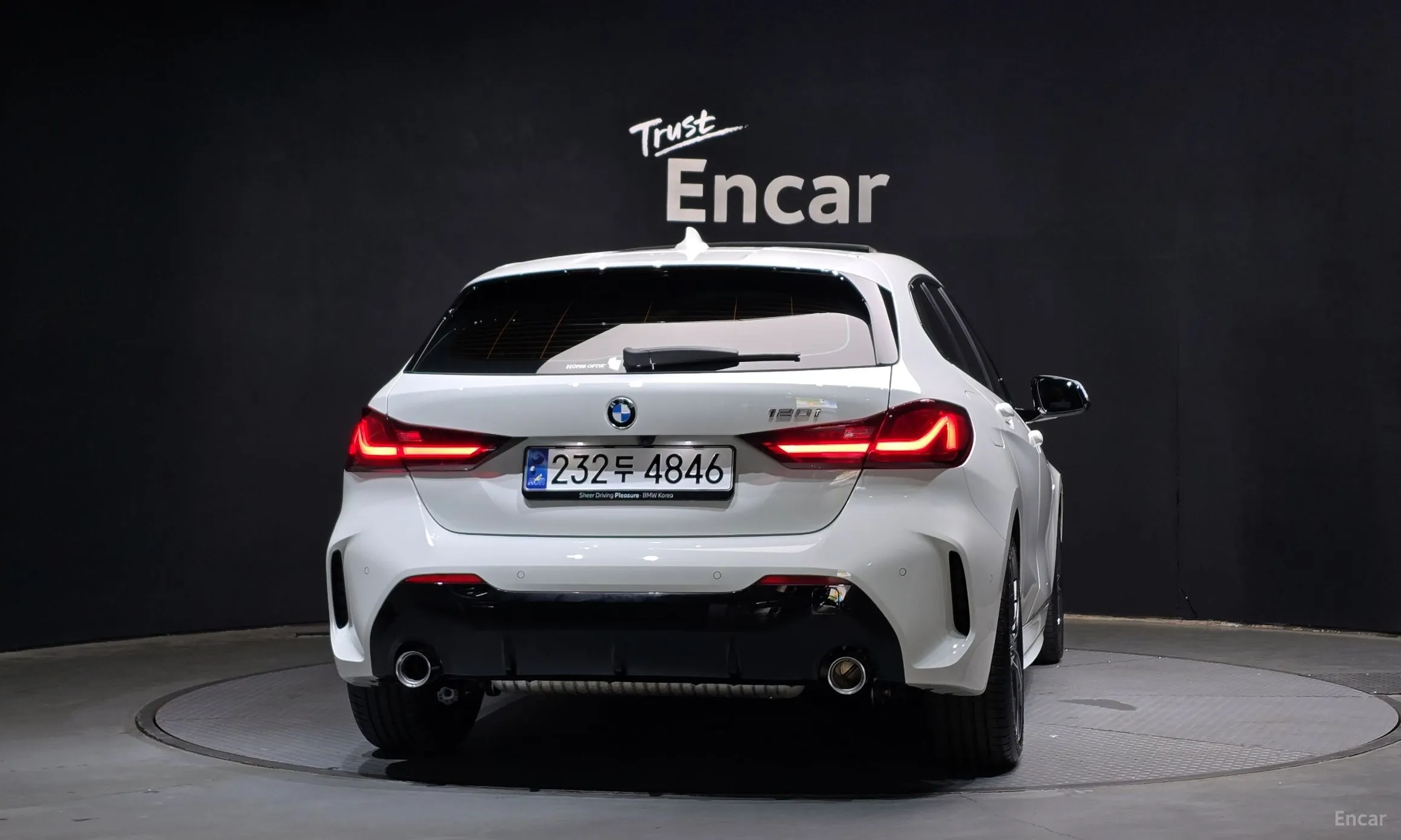 BMW 1 Series (F40) превью 3
