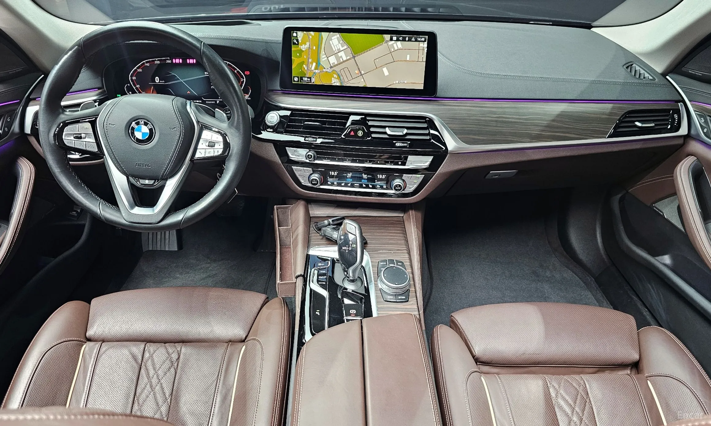 BMW 5 Series (G30) превью 4