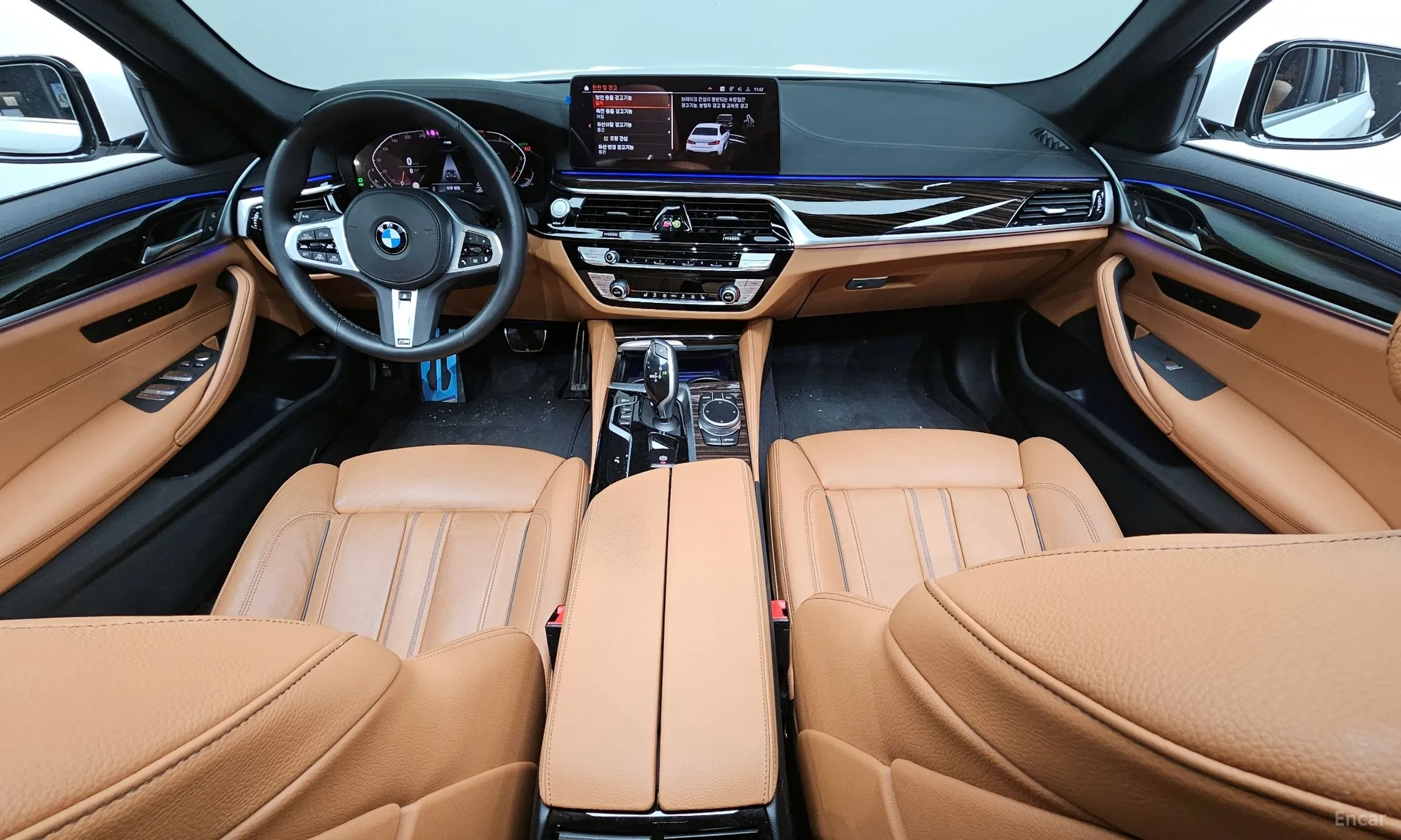 BMW 5 Series (G30) превью 4