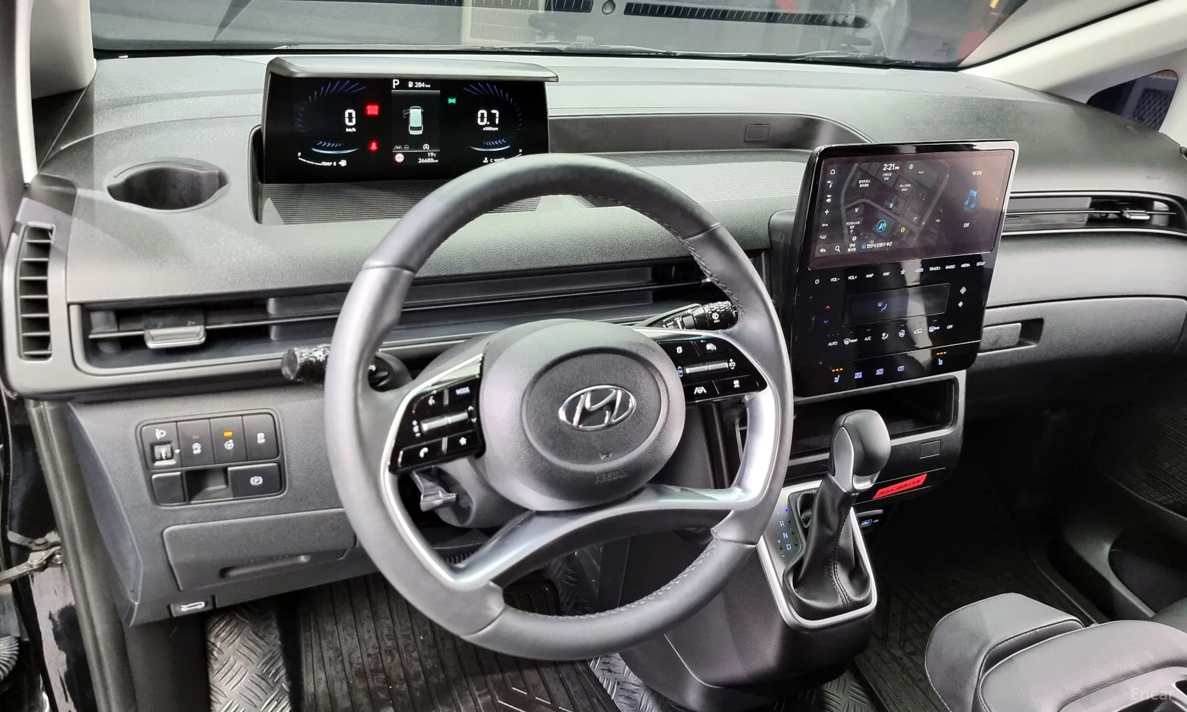 Hyundai Staria превью 4