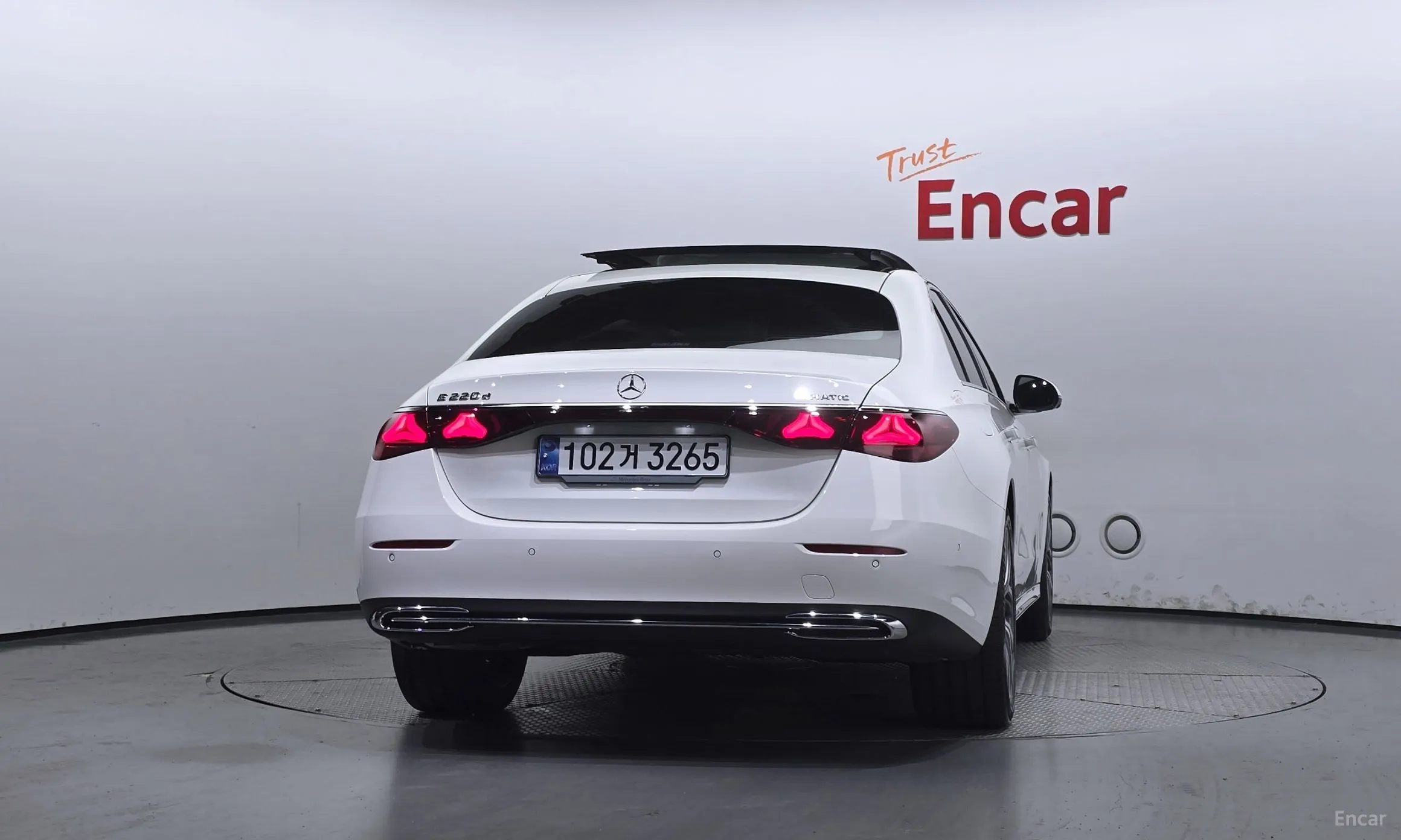 Mercedes Benz E-Class W214 превью 3