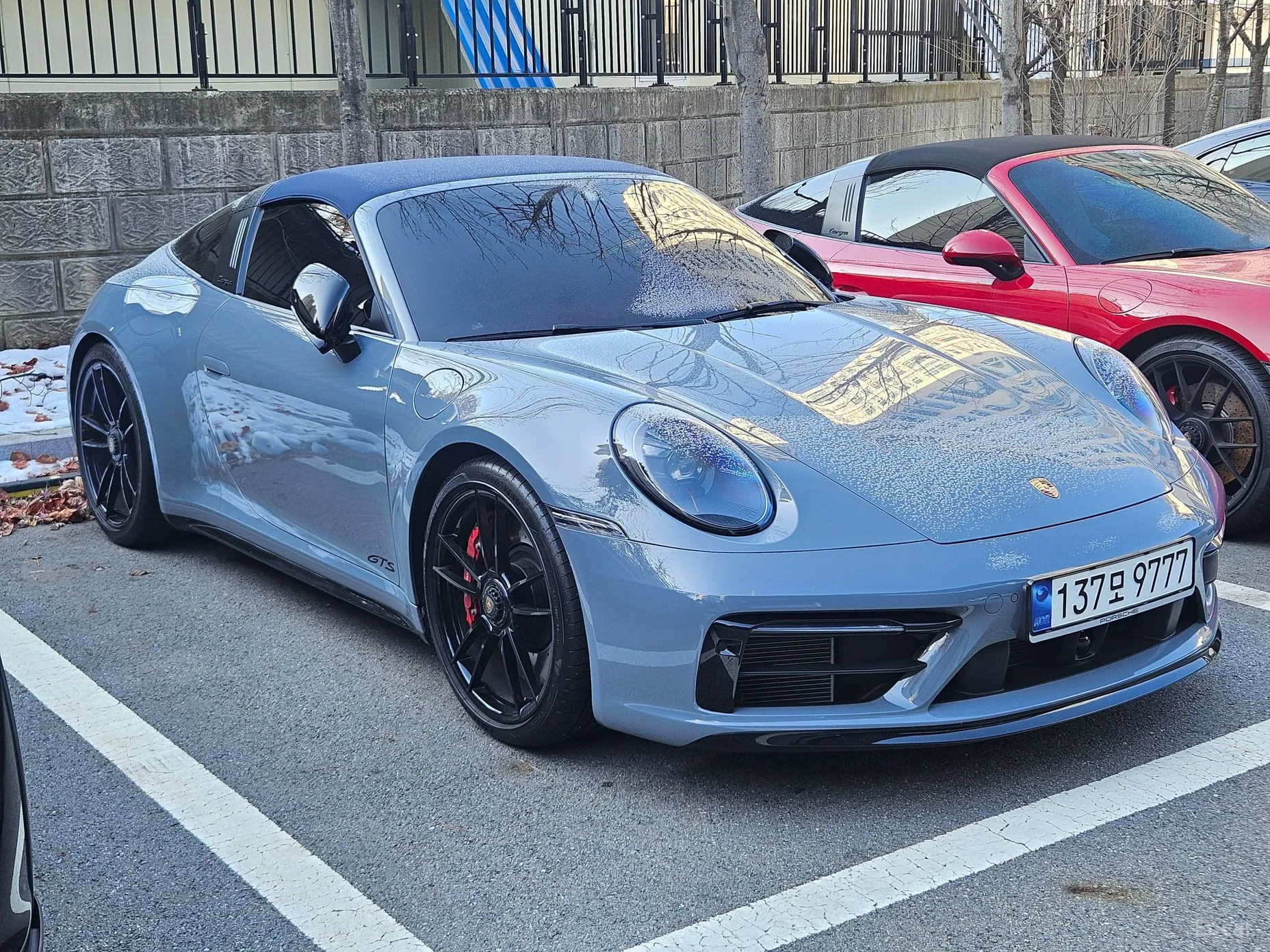 Porsche 911 (992)
