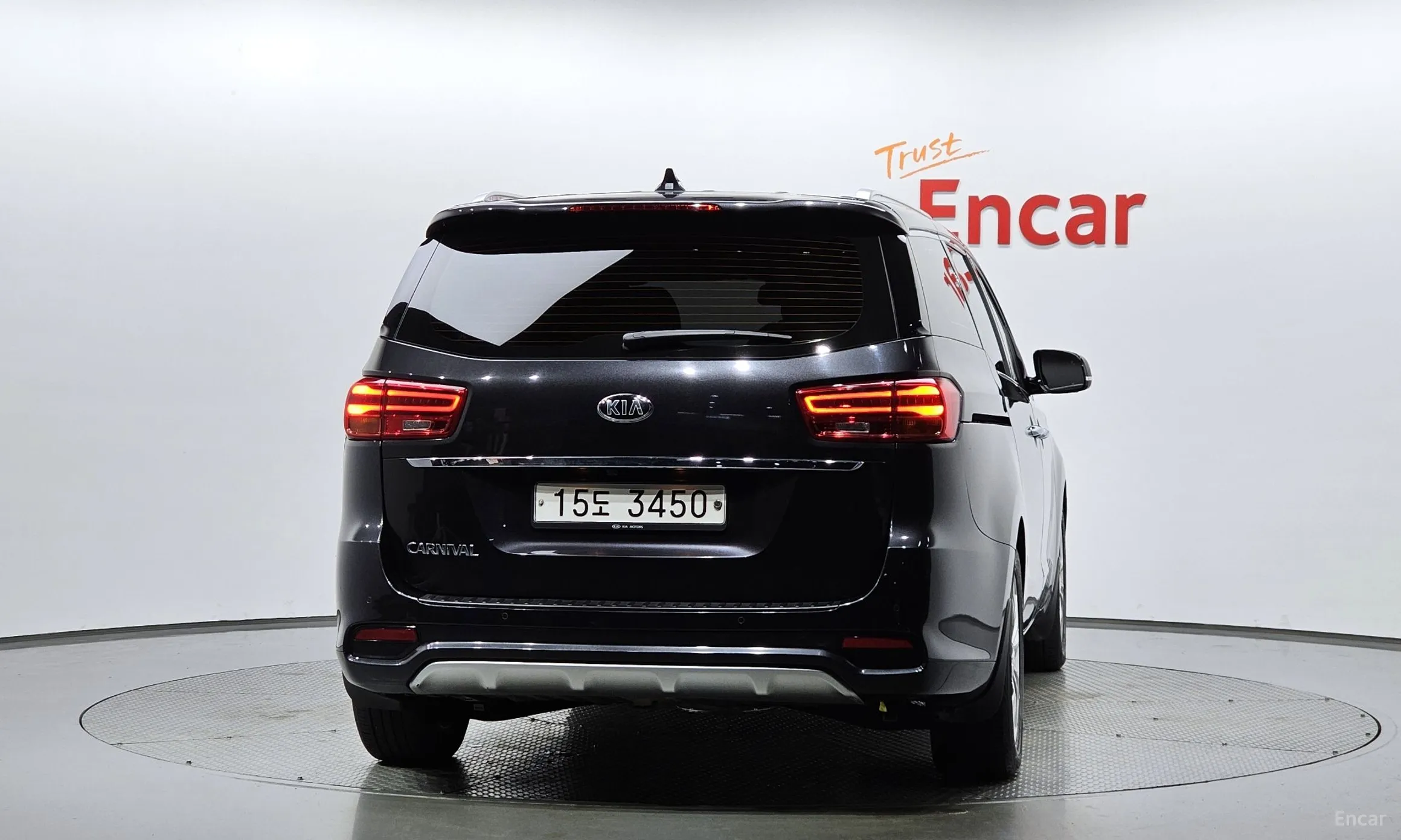 Kia Carnival превью 3