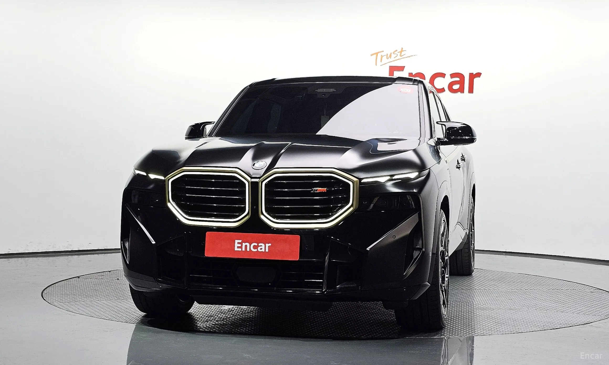 BMW XM (G09) превью 2