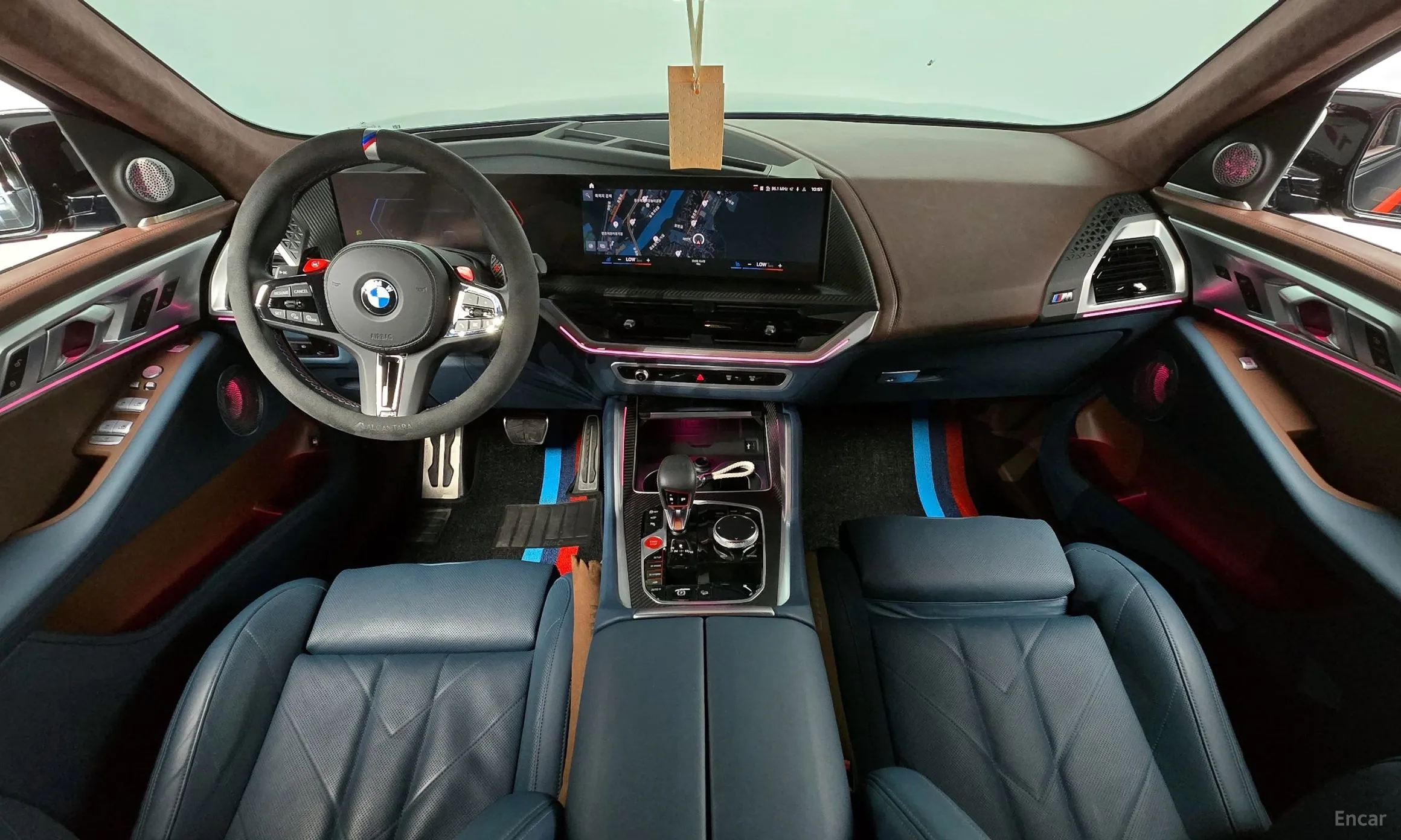 BMW XM (G09) превью 4