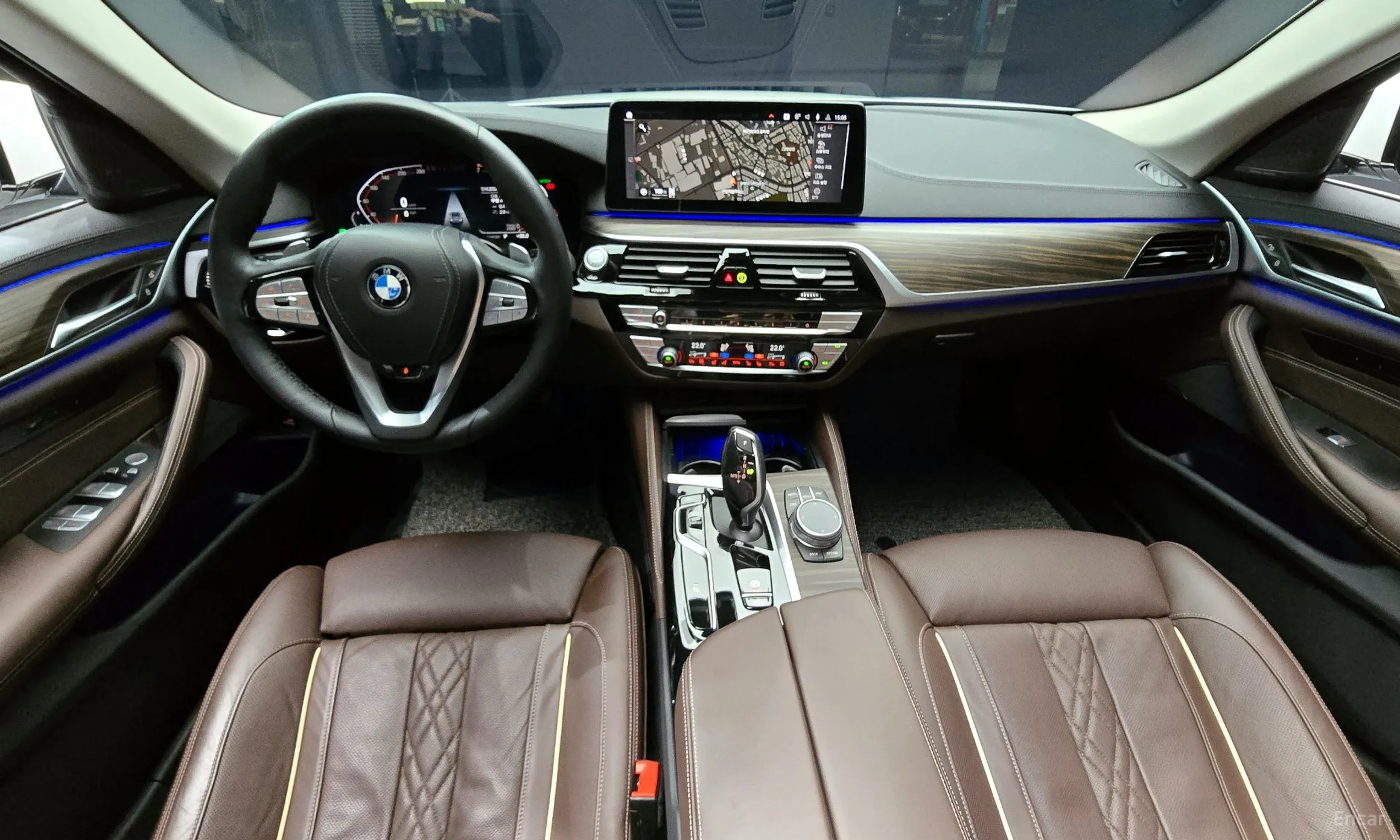 BMW 5 Series (G30) превью 4