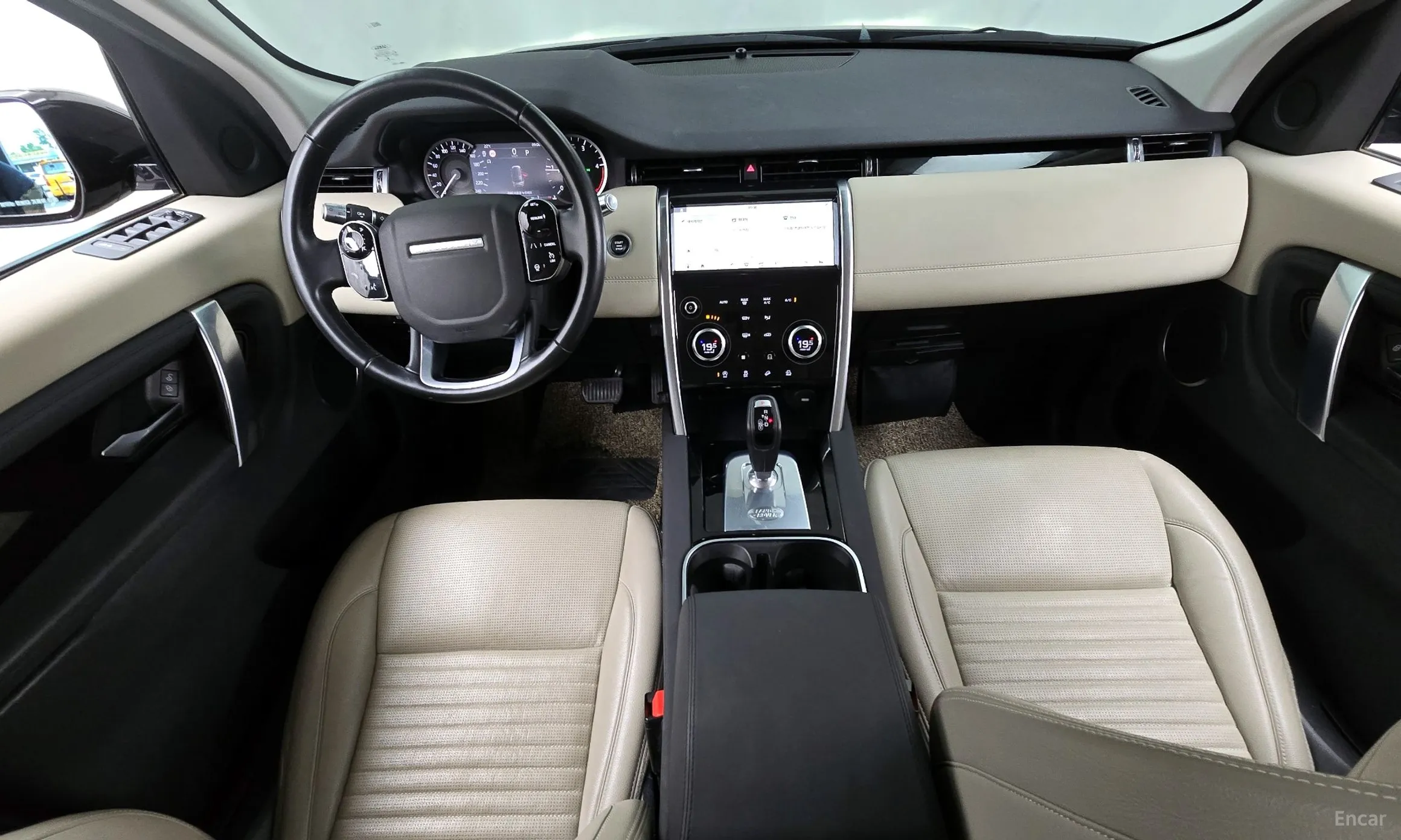 Land Rover Discovery Sports превью 4